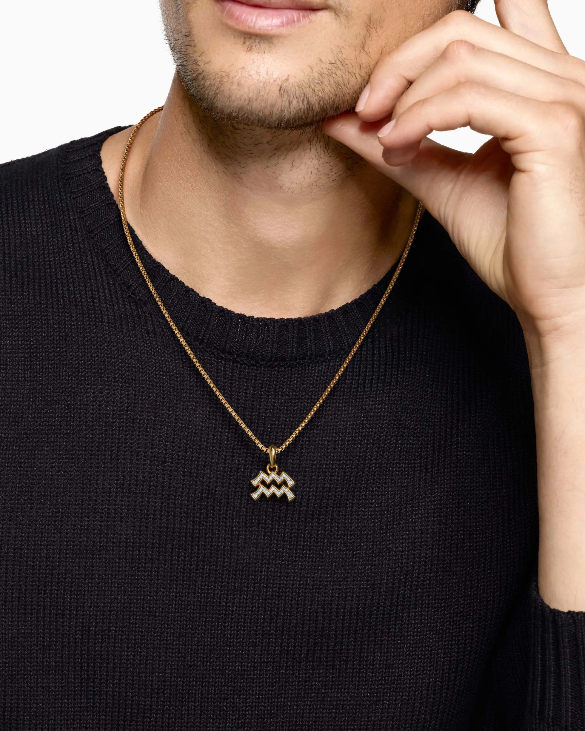 Aquarius Amulet 18K Yellow Gold with Diamonds, 17.2mm
