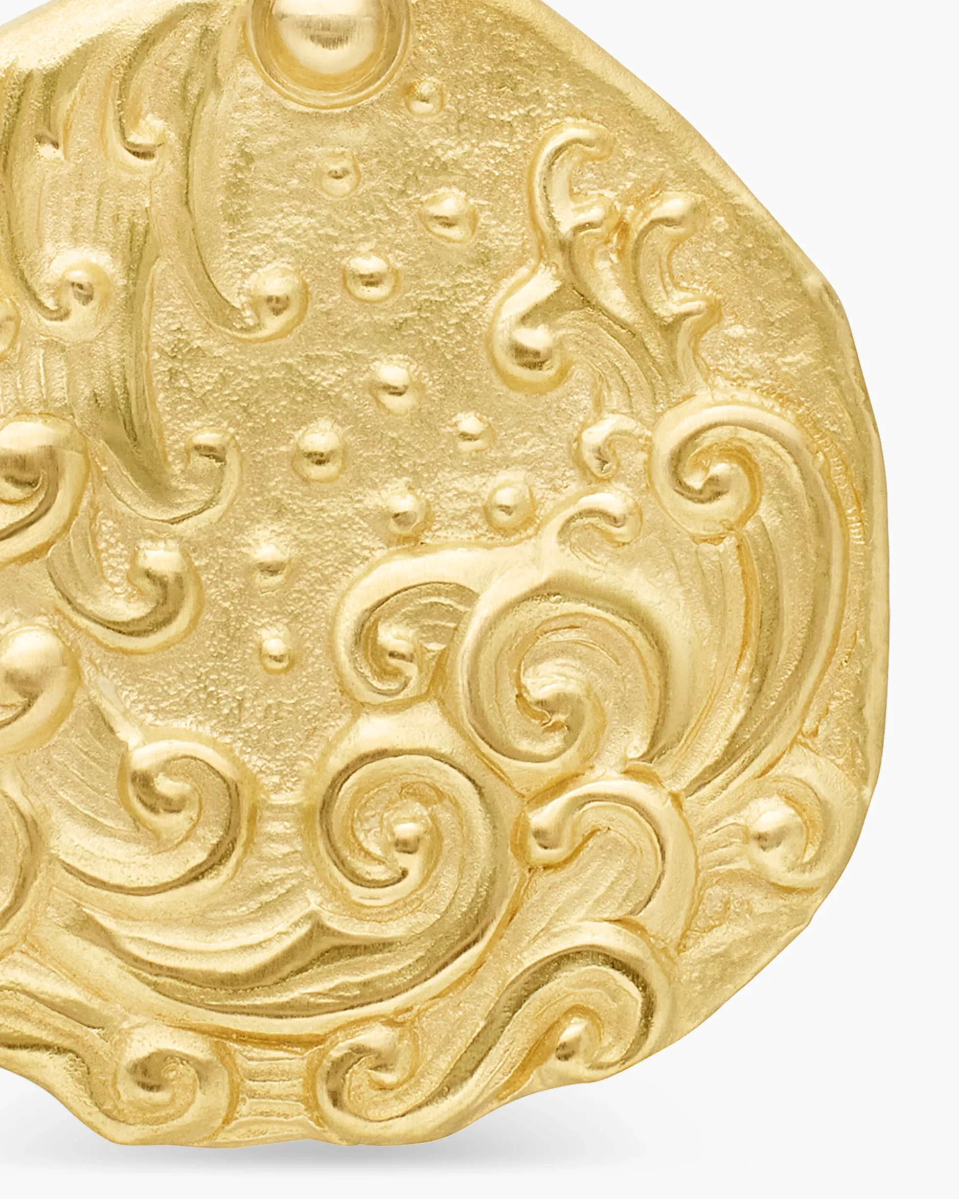 Aquarius Amulet 18K Yellow Gold, 17mm