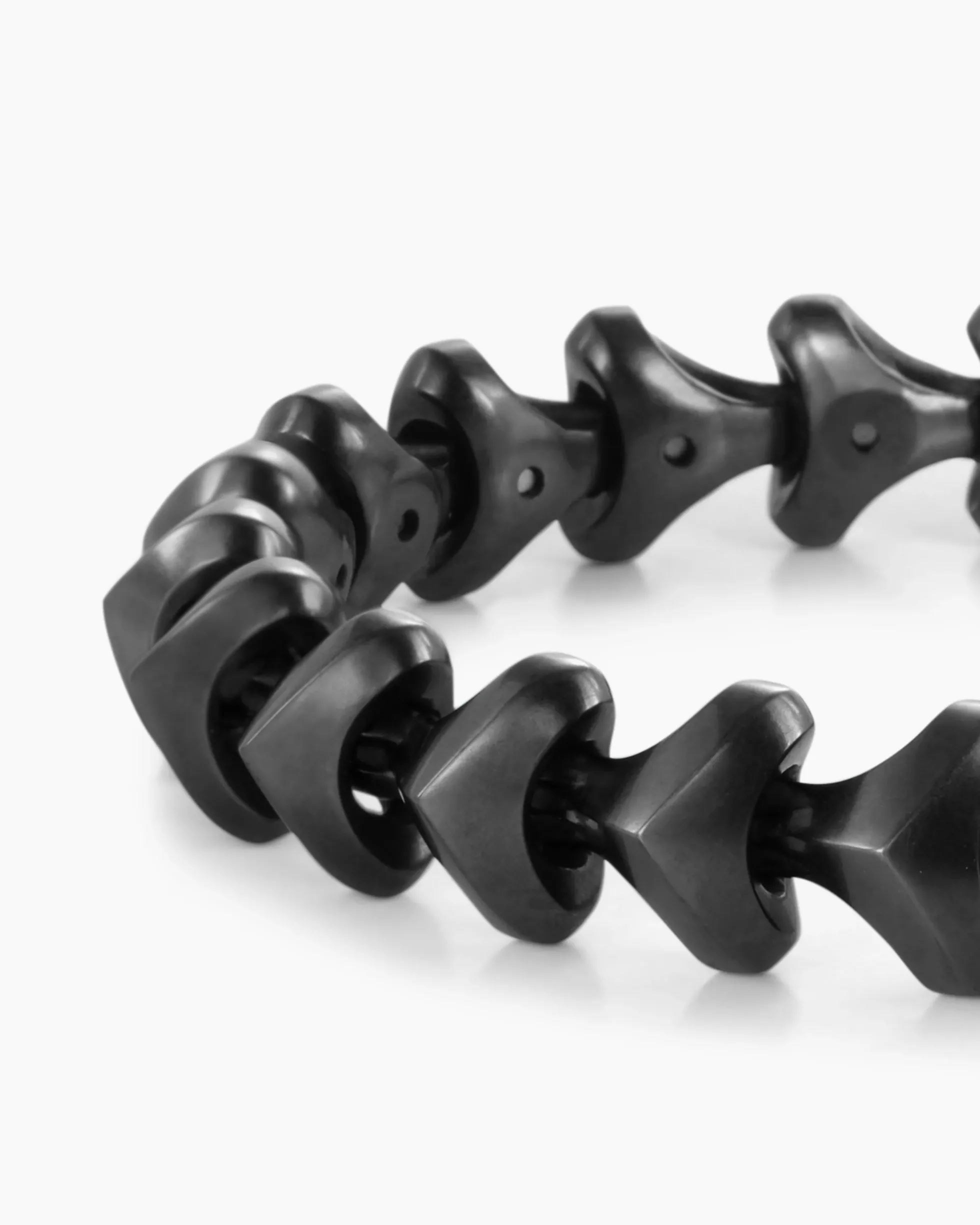Armory® Link Bracelet Black Titanium, 9.5mm