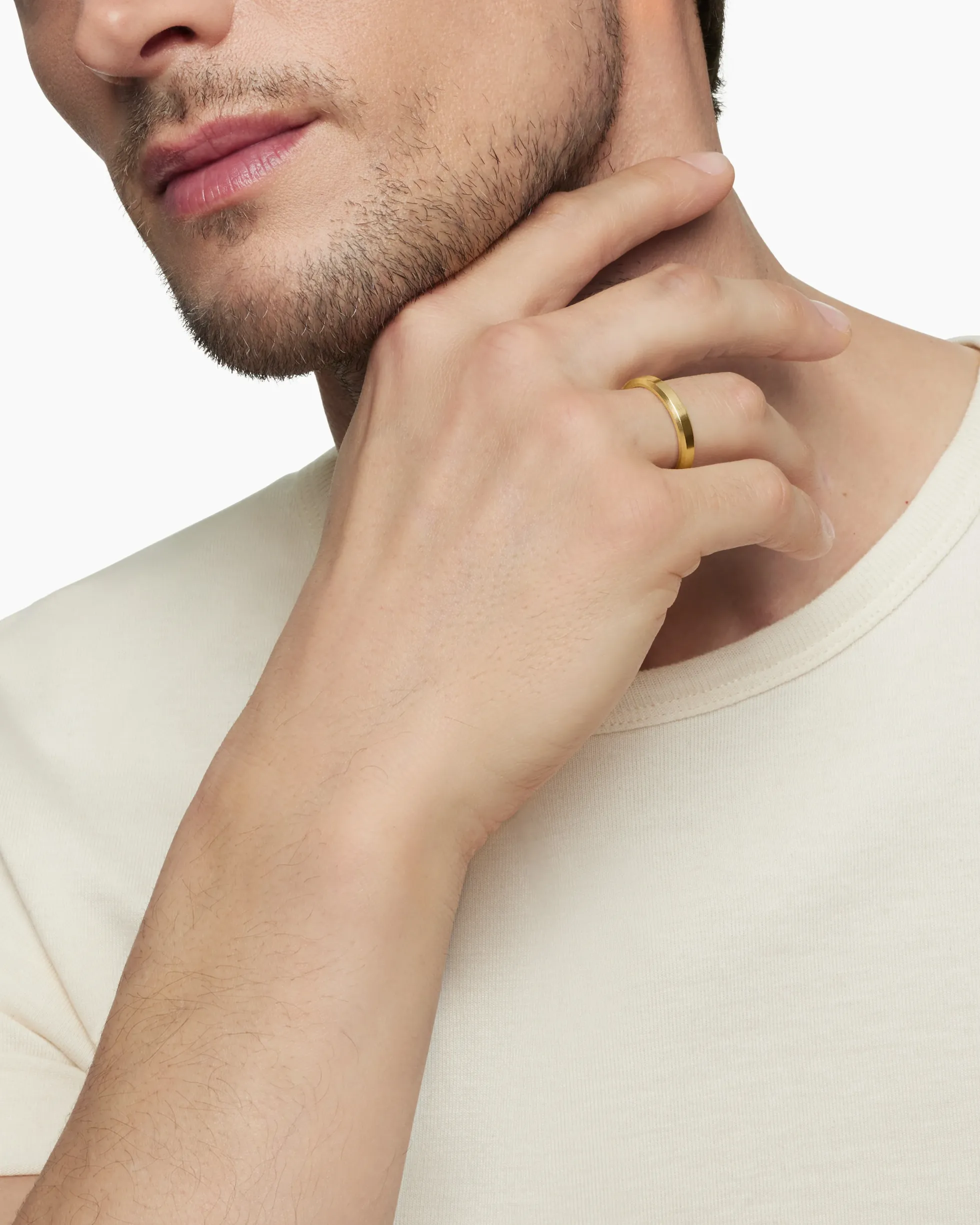 Beveled Band Ring 18K Yellow Gold, 4mm