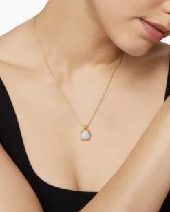 Chatelaine® Pendant Necklace 18K Yellow Gold with Pavé Diamonds, 11mm