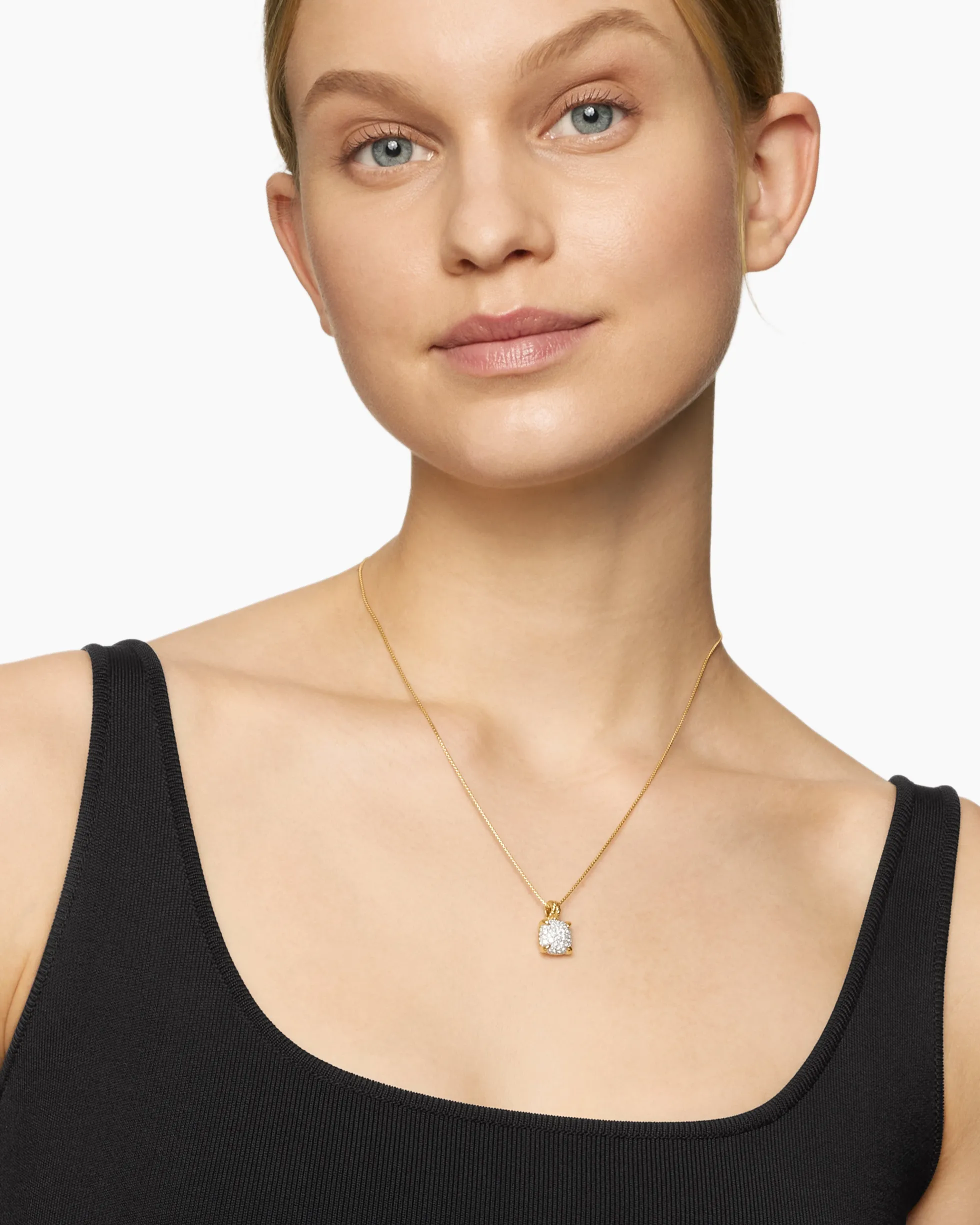 Chatelaine® Pendant Necklace 18K Yellow Gold with Pavé Diamonds, 11mm