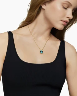 Chatelaine® Pendant Necklace 18K Yellow Gold with Hampton Blue Topaz and Diamonds, 14mm