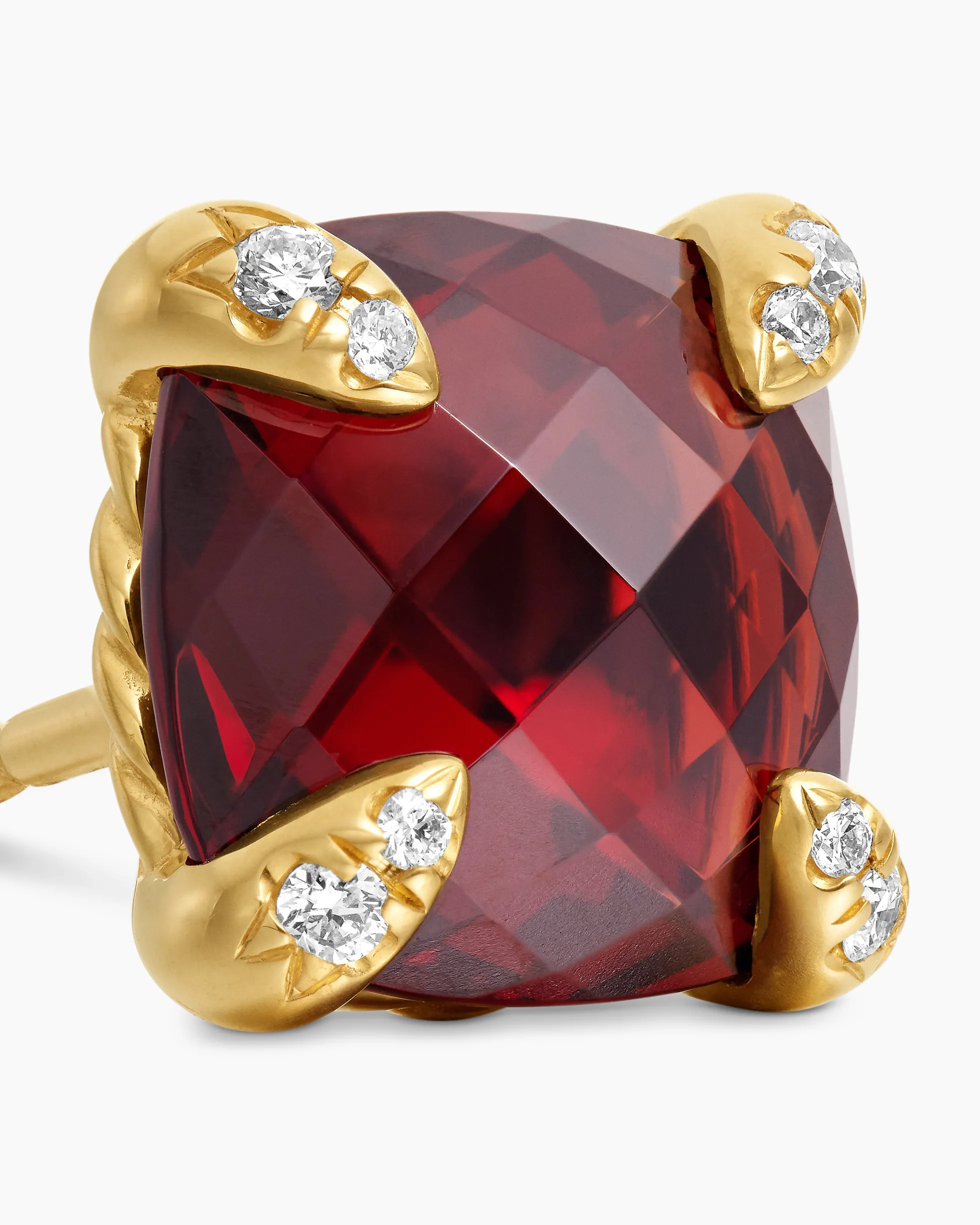 Chatelaine® Stud Earrings 18K Yellow Gold with Garnet and Diamonds, 8mm