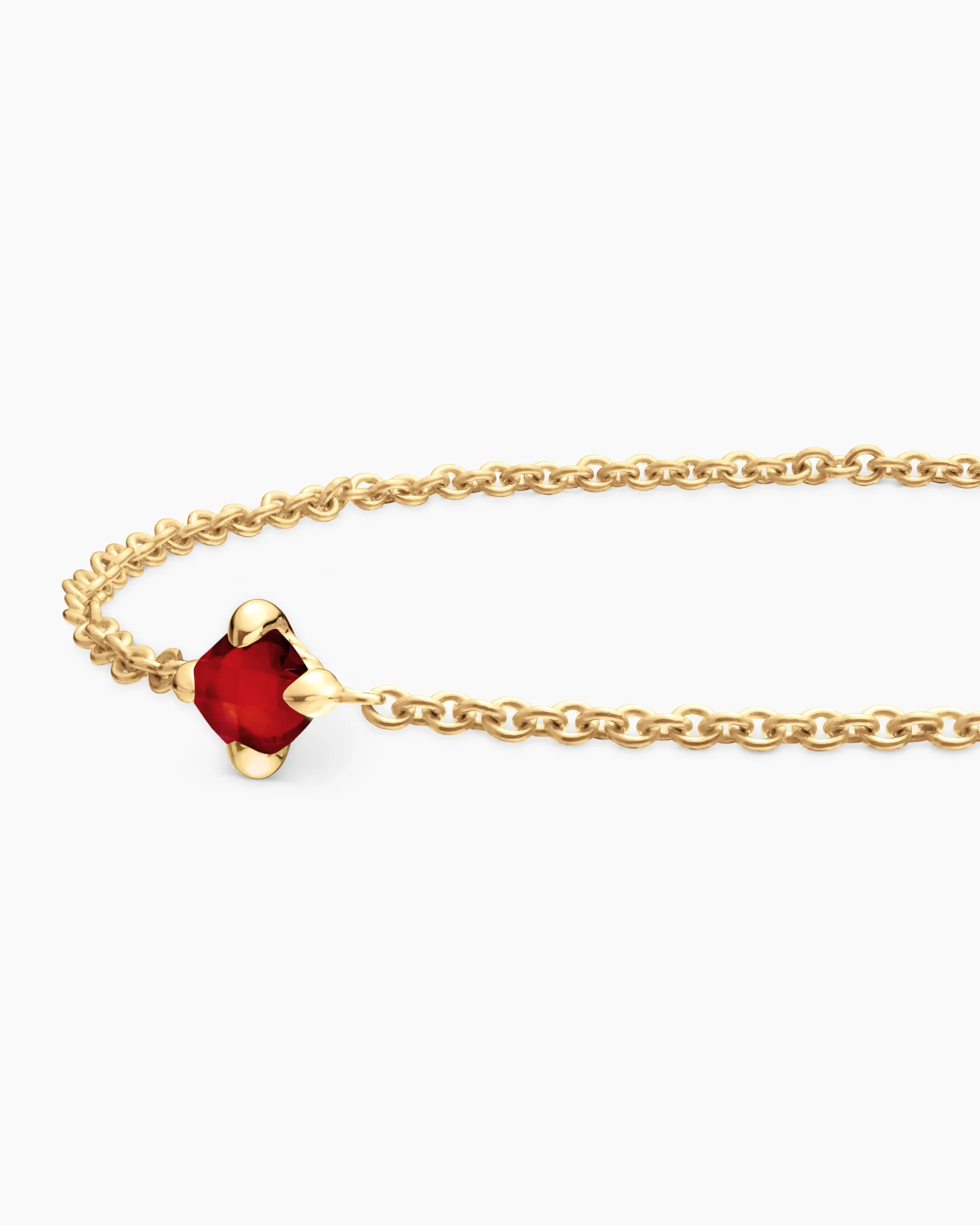 Chatelaine® Teen Bracelet 18K Yellow Gold with Garnet, 4mm