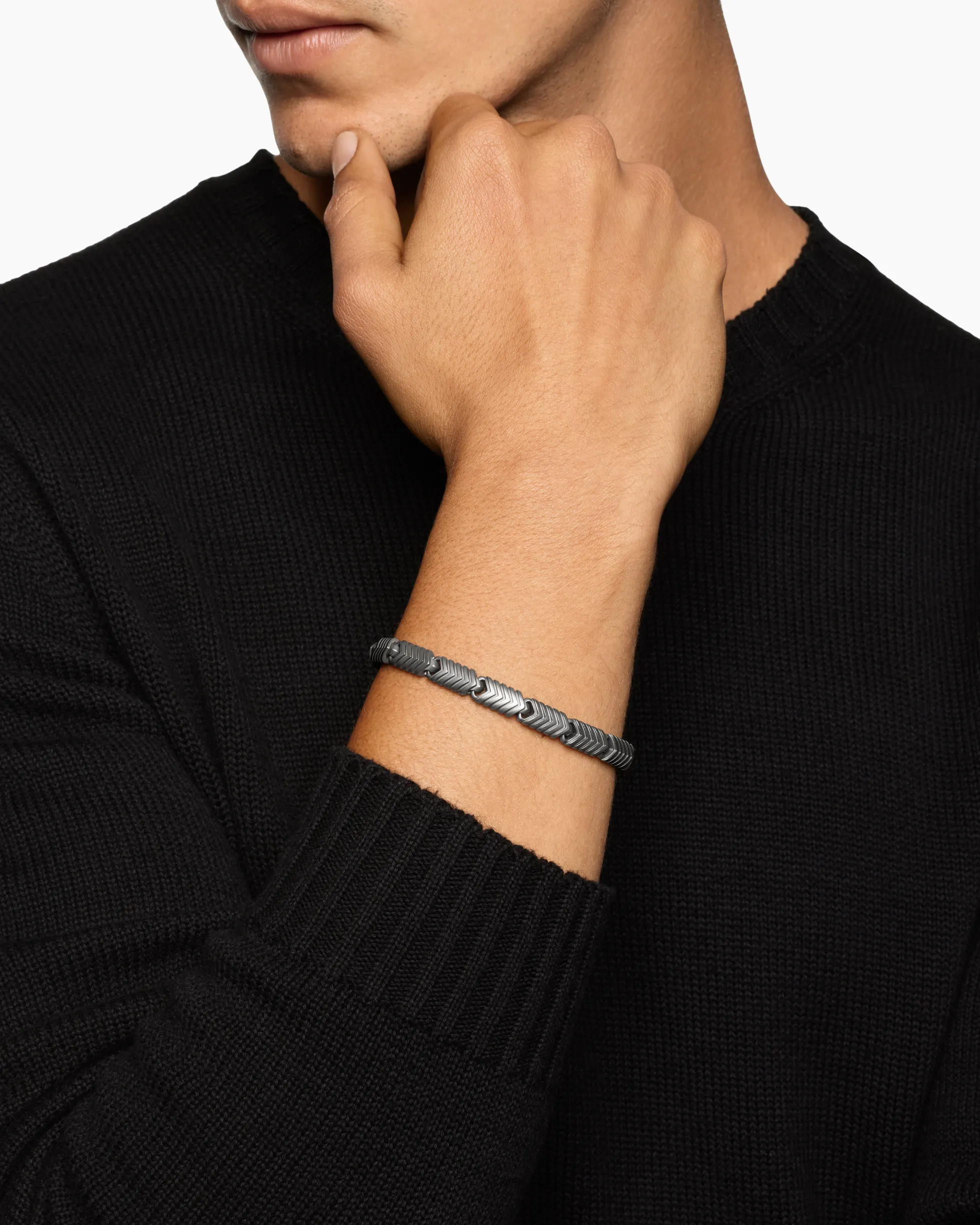 Chevron Link Bracelet Anthracite Titanium, 7.6mm