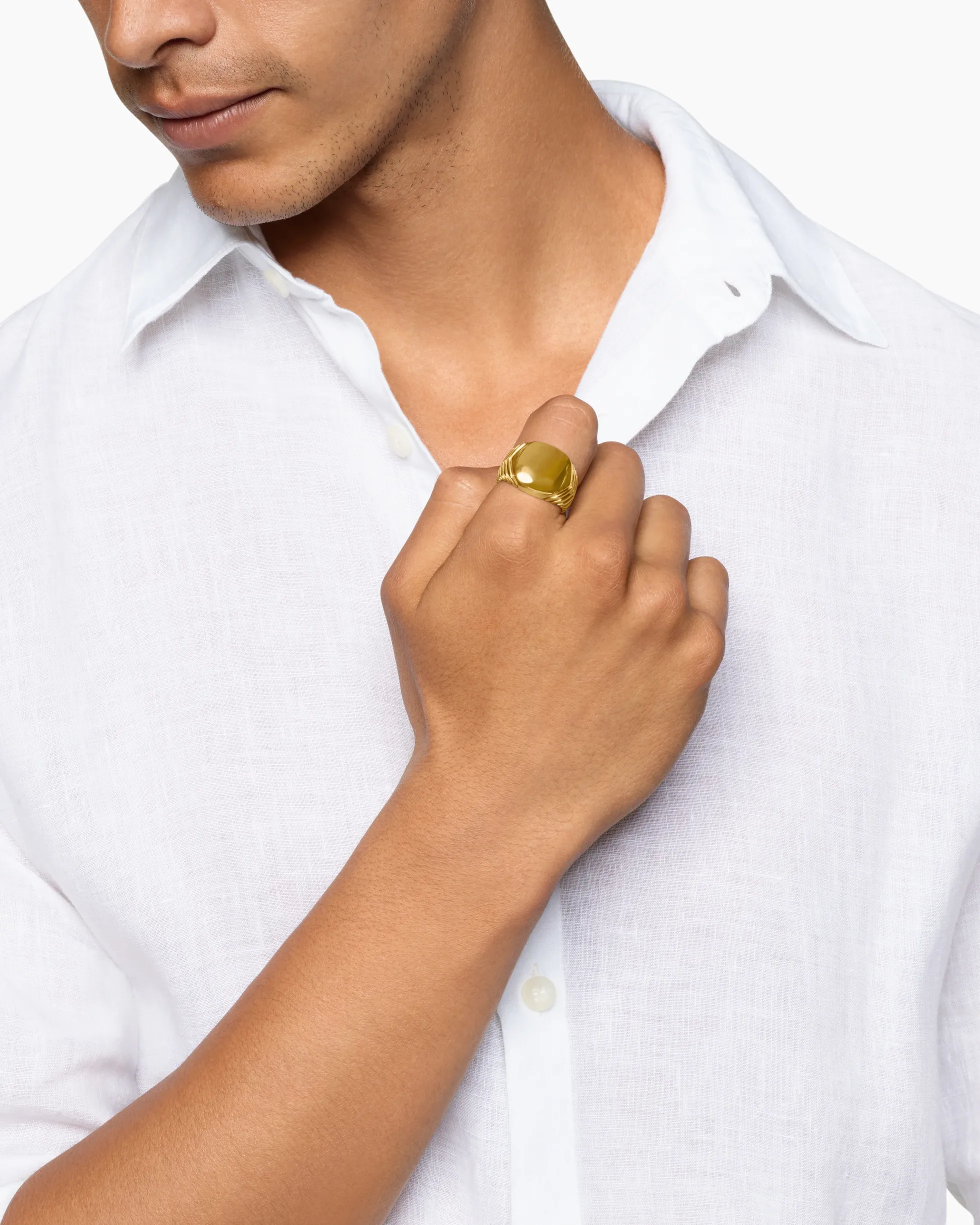 Chevron Signet Ring 18K Yellow Gold, 18mm