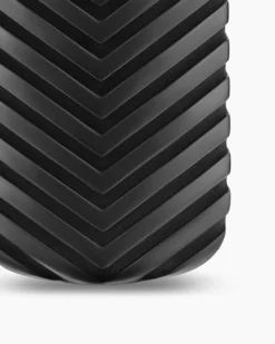Chevron Tag Black Titanium, 27mm