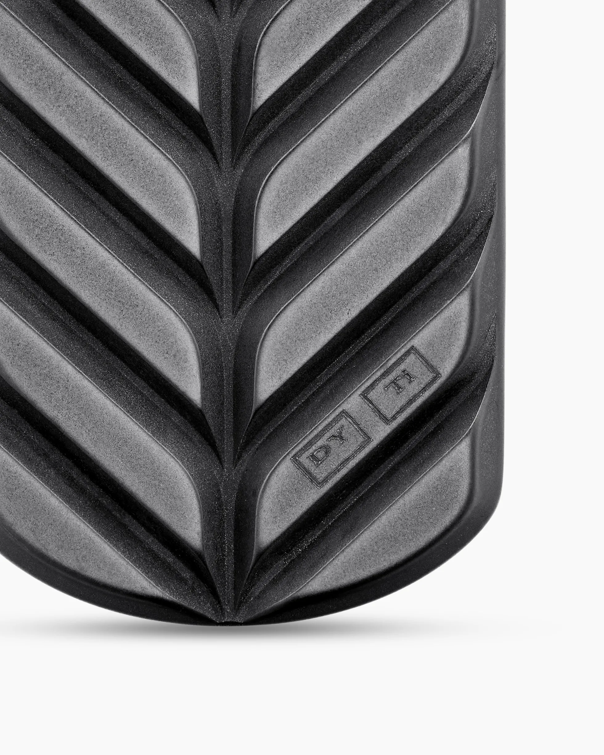 Chevron Tag Black Titanium with Diamonds, 35mm
