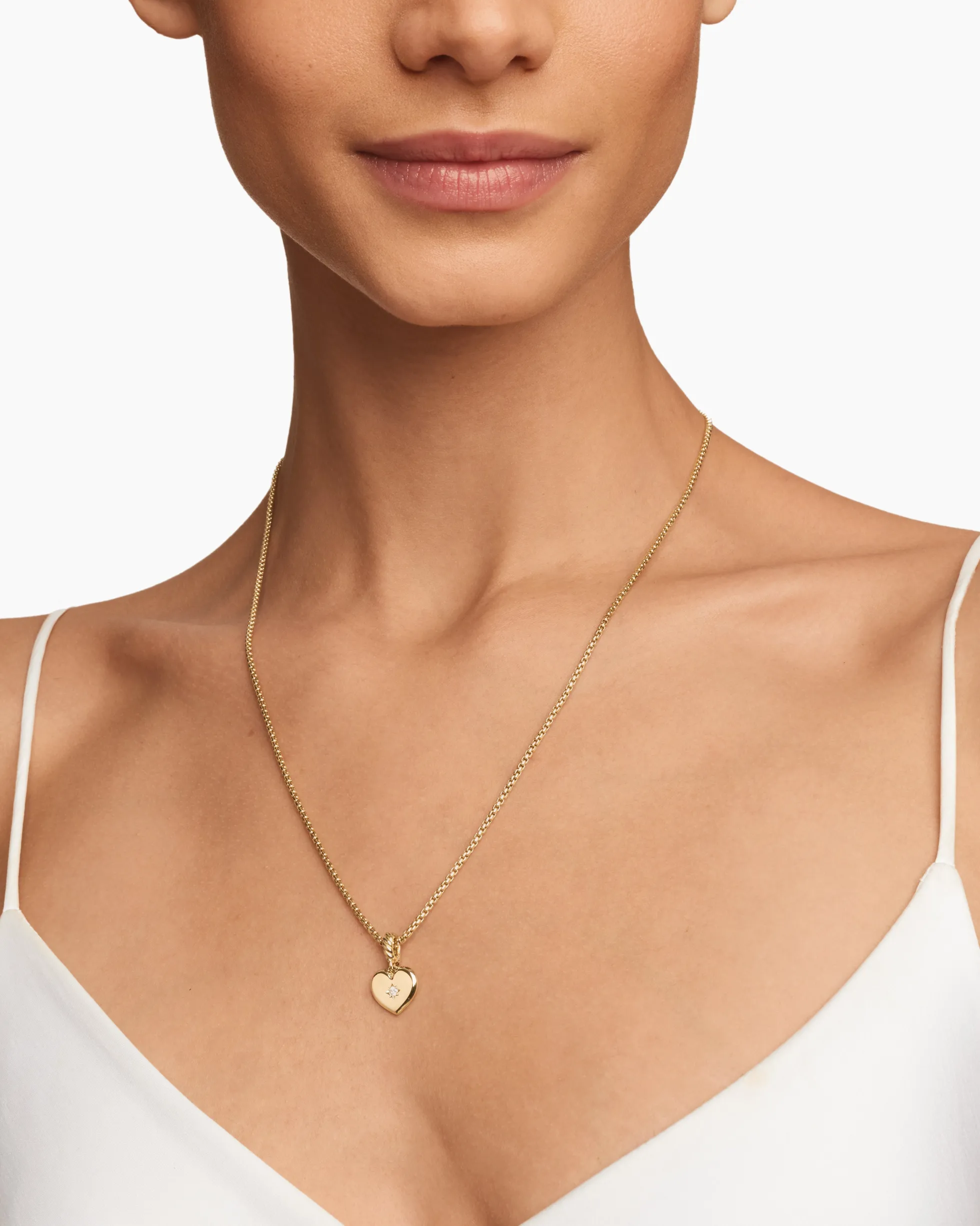 Compass Heart Amulet 18K Yellow Gold with Center Diamond, 11.3mm