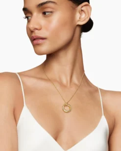 Crossover Pendant Necklace 18K Yellow Gold with Diamonds, 21mm