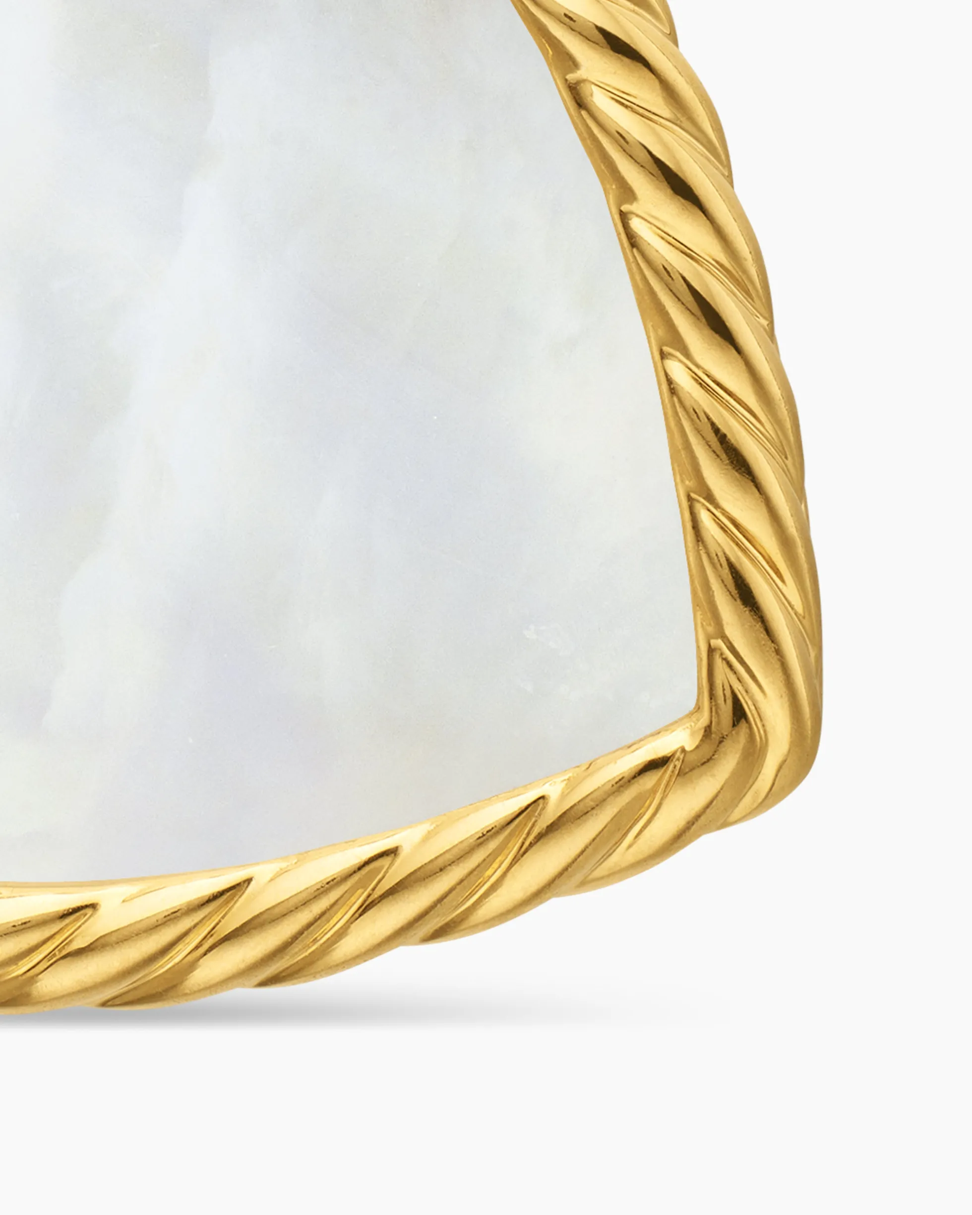 DY Elements® Heart Amulet 18K Yellow Gold with Mother of Pearl and Diamonds, 18.7mm