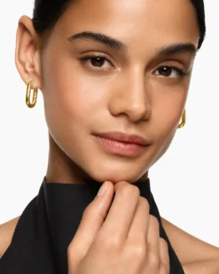 DY Madison® Smooth Hoop Earrings 18K Yellow Gold, 24.3mm