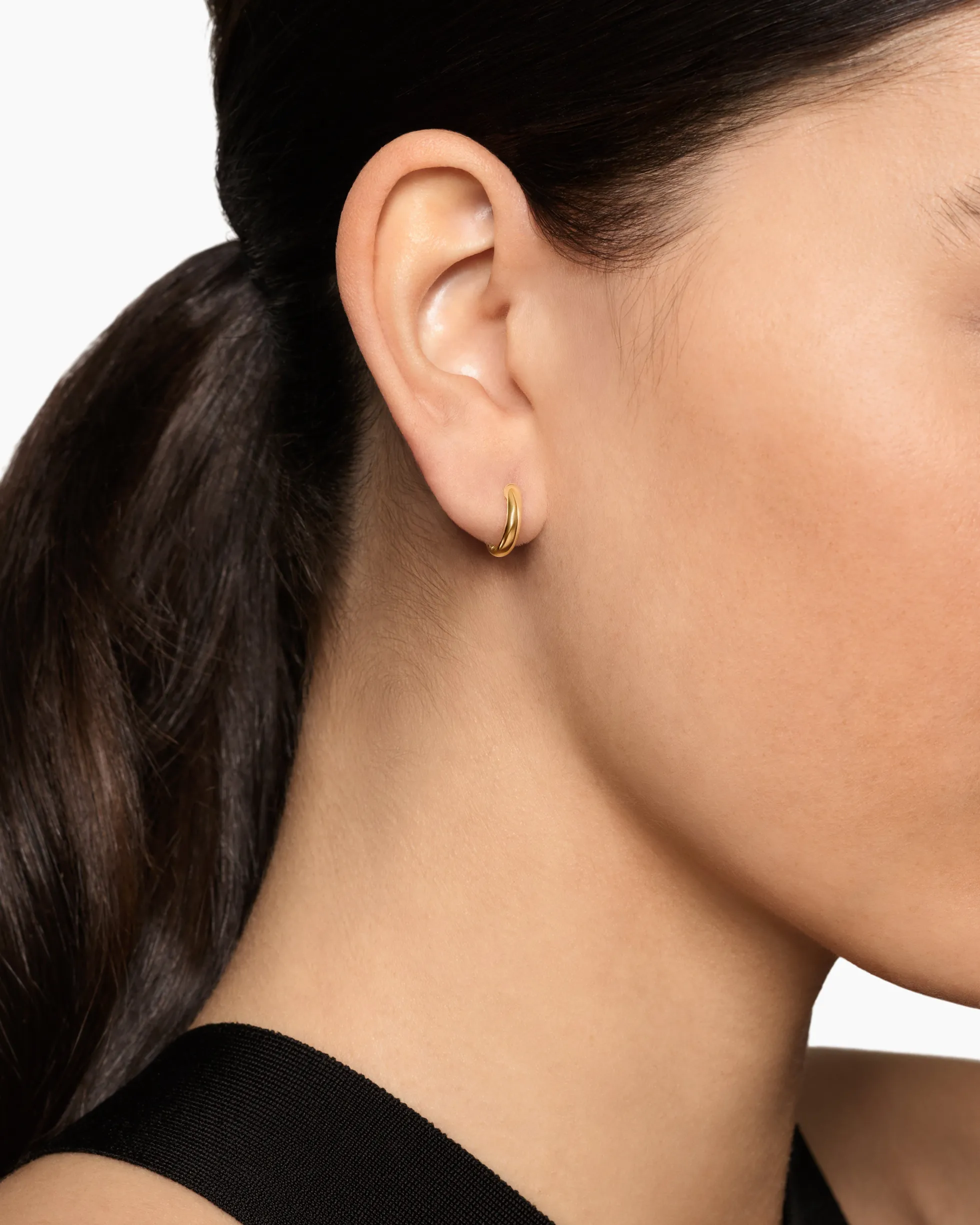 DY Mercer® Huggie Hoop Earrings 18K Yellow Gold, 12mm