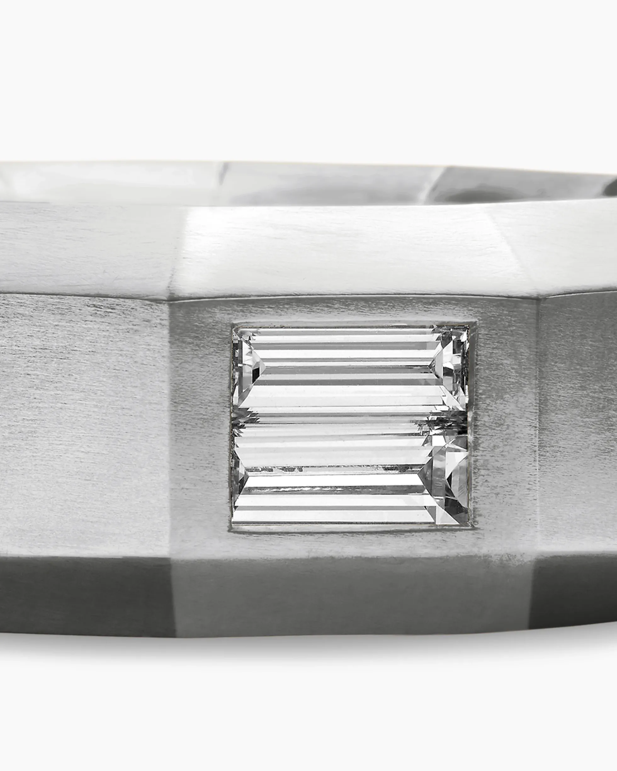Faceted Band Ring 18K White Gold with Center Diamond, 8mm