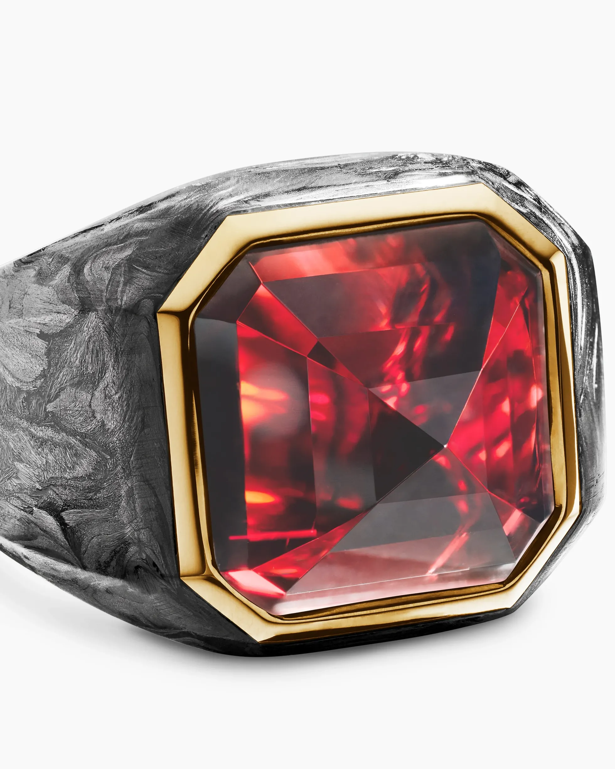 Hexagonal Signet Ring 18K Yellow Gold with Forged Carbon and Garnet, 17.7mm