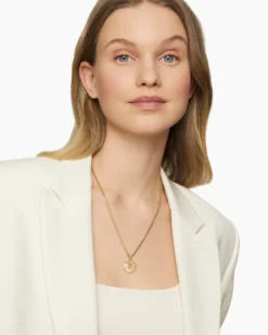 Leo Amulet 18K Yellow Gold with Diamonds, 19mm