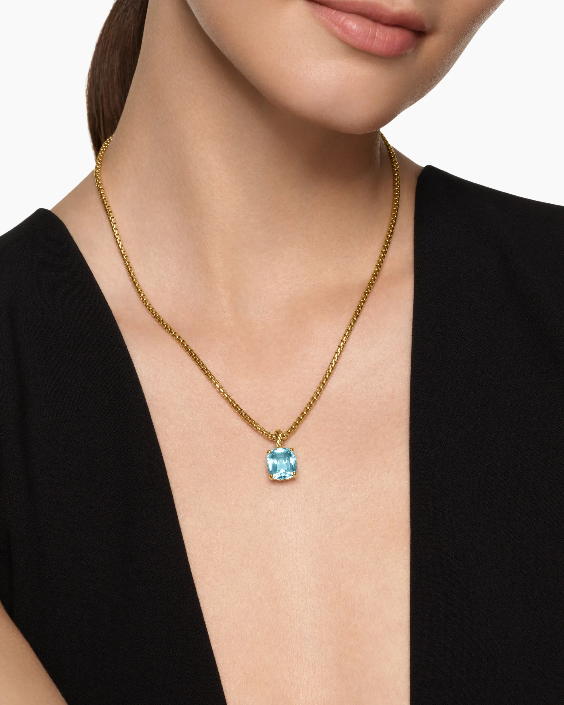 Marbella Pendant 18K Yellow Gold with Sky Blue Topaz, 12mm