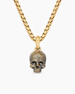 Memento Mori Skull Amulet 18K Yellow Gold, 16mm