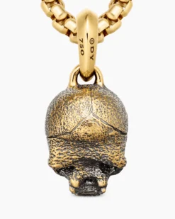 Memento Mori Skull Amulet 18K Yellow Gold, 16mm