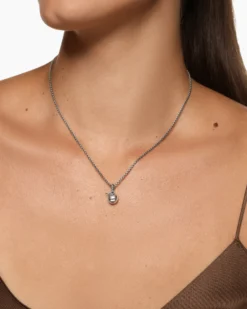 Petite Apple Amulet Sterling Silver, 10mm