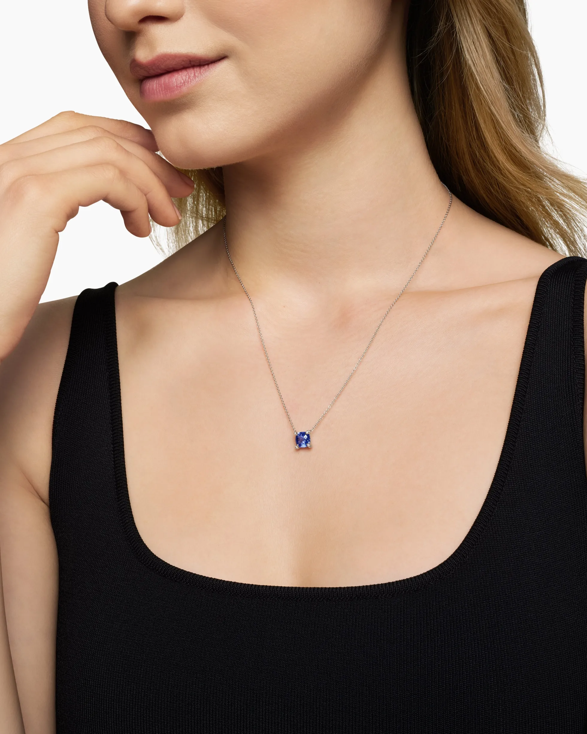 Petite Chatelaine® Pendant Necklace 18K White Gold with Tanzanite and Diamonds, 7mm