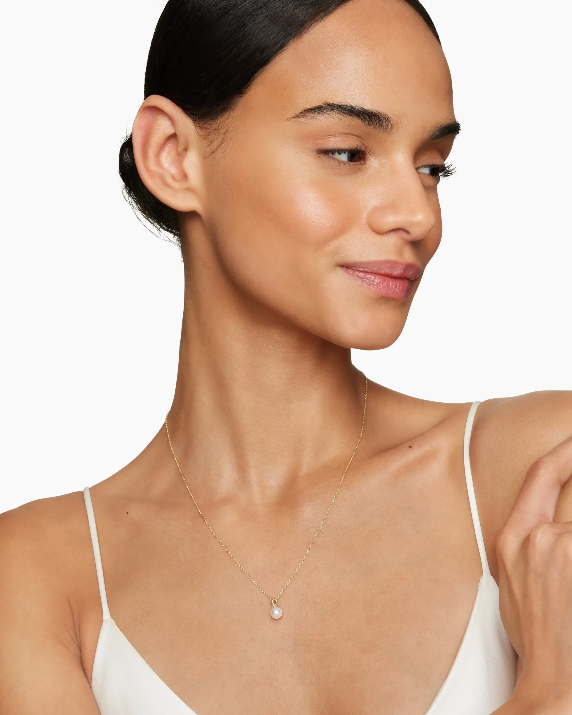 Petite Solari Pendant Necklace 18K Yellow Gold with Pearl and Diamonds, 6mm