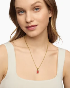 Petrvs® Bee Amulet 18K Yellow Gold with Carnelian and Diamonds, 15mm
