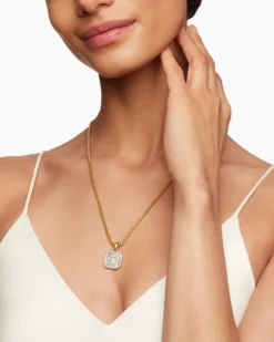 Petrvs® Horse Amulet 18K Yellow Gold with Mother of Pearl and Diamonds, 16.4mm