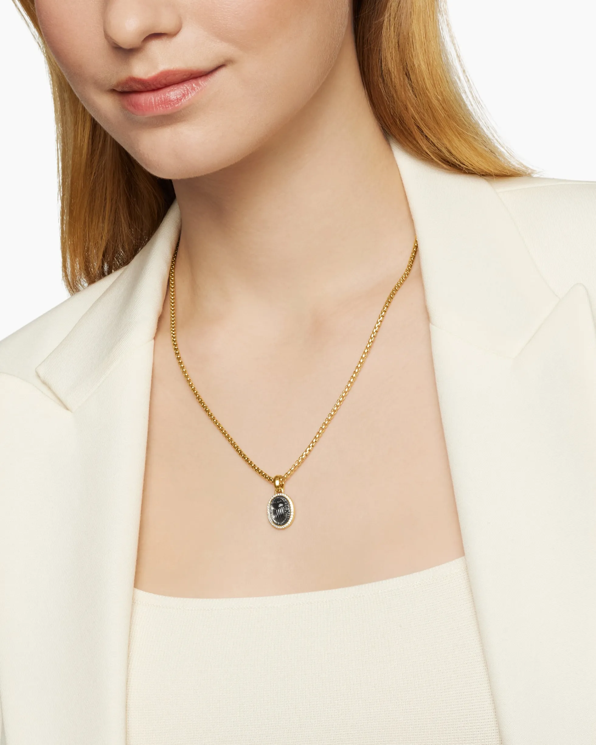 Petrvs® Scarab Amulet 18K Yellow Gold with Black Mother of Pearl and Diamonds, 16.3mm