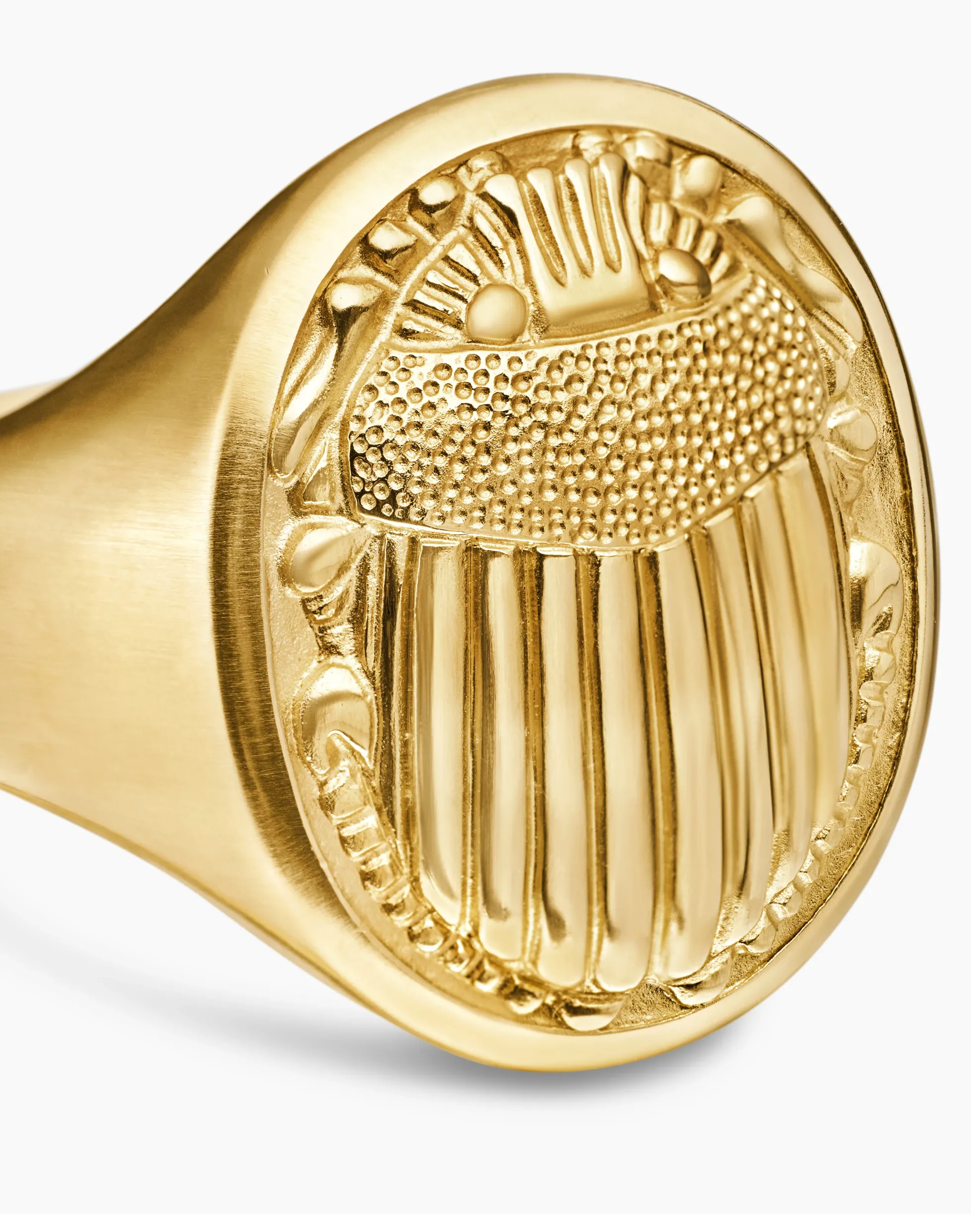 Petrvs® Scarab Signet Ring 18K Yellow Gold, 21.5mm