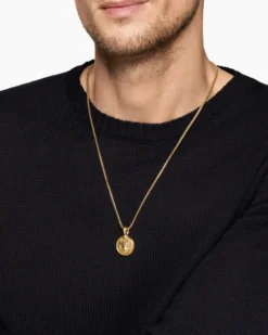 Petrvs® Wolf Amulet 18K Yellow Gold, 21mm
