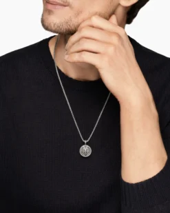 Petrvs® Wolf Amulet Sterling Silver, 21mm