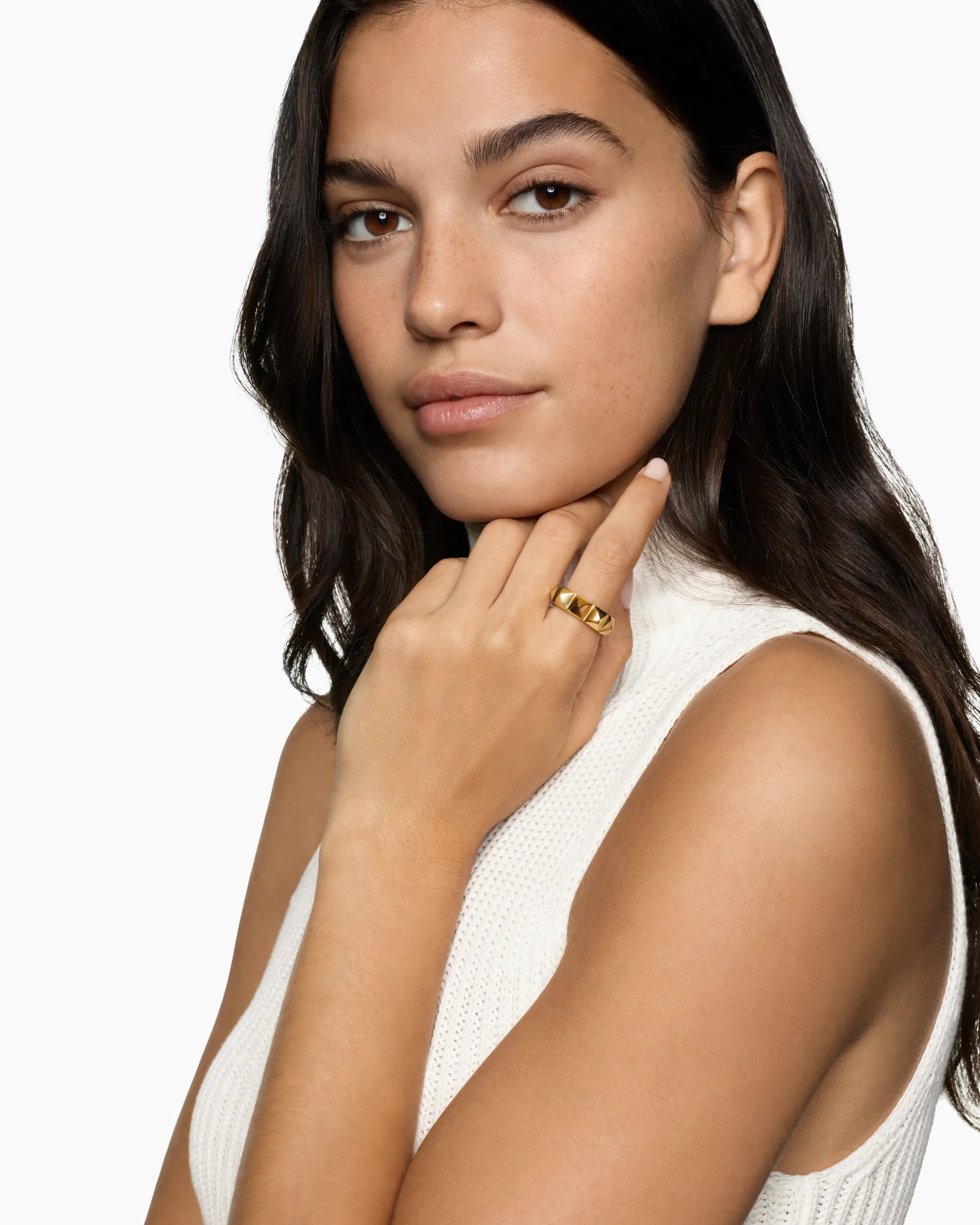 Pyramid Band Ring 18K Yellow Gold, 6.5mm