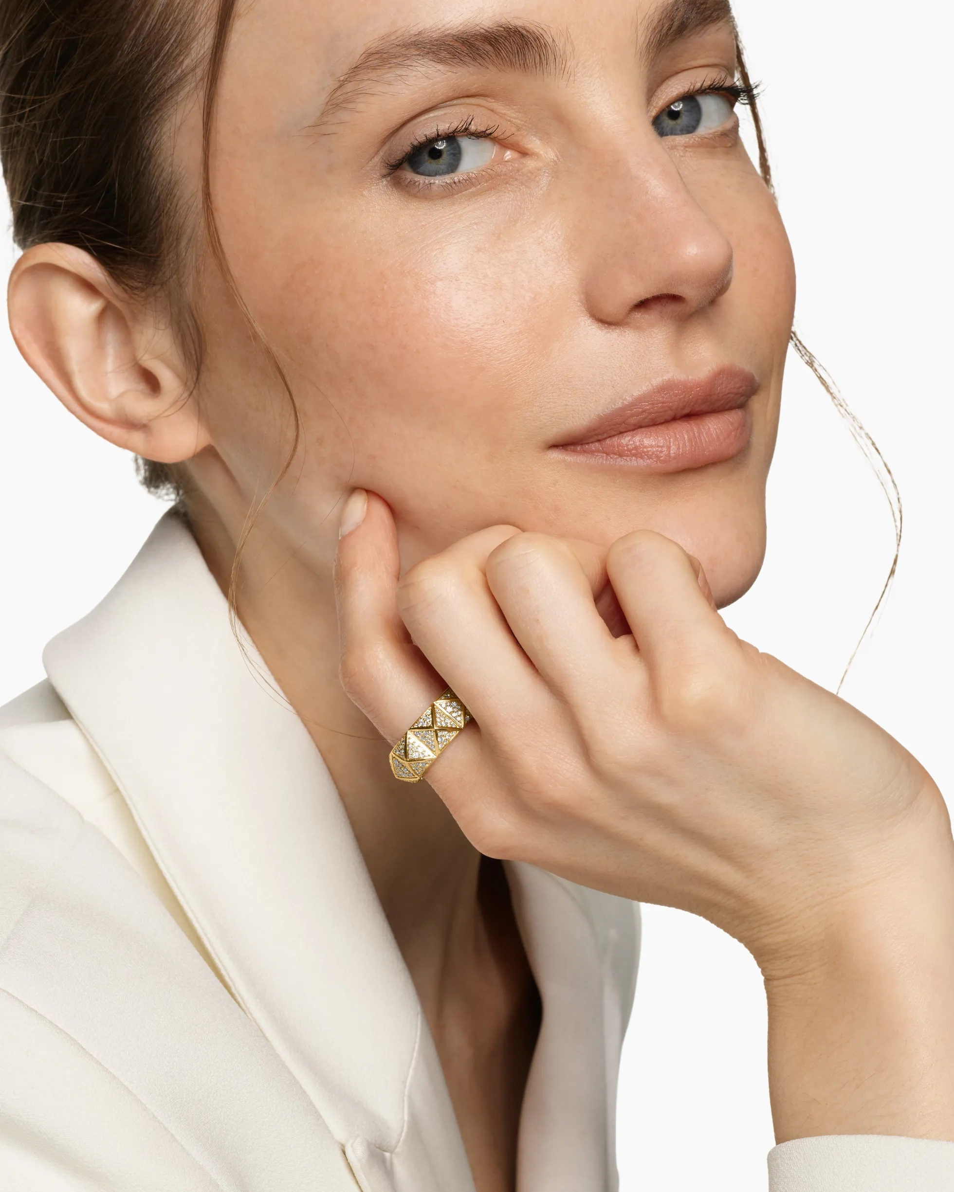 Pyramid Band Ring 18K Yellow Gold with Diamonds, 9mm