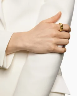 Pyramid Band Ring 18K Yellow Gold, 9mm