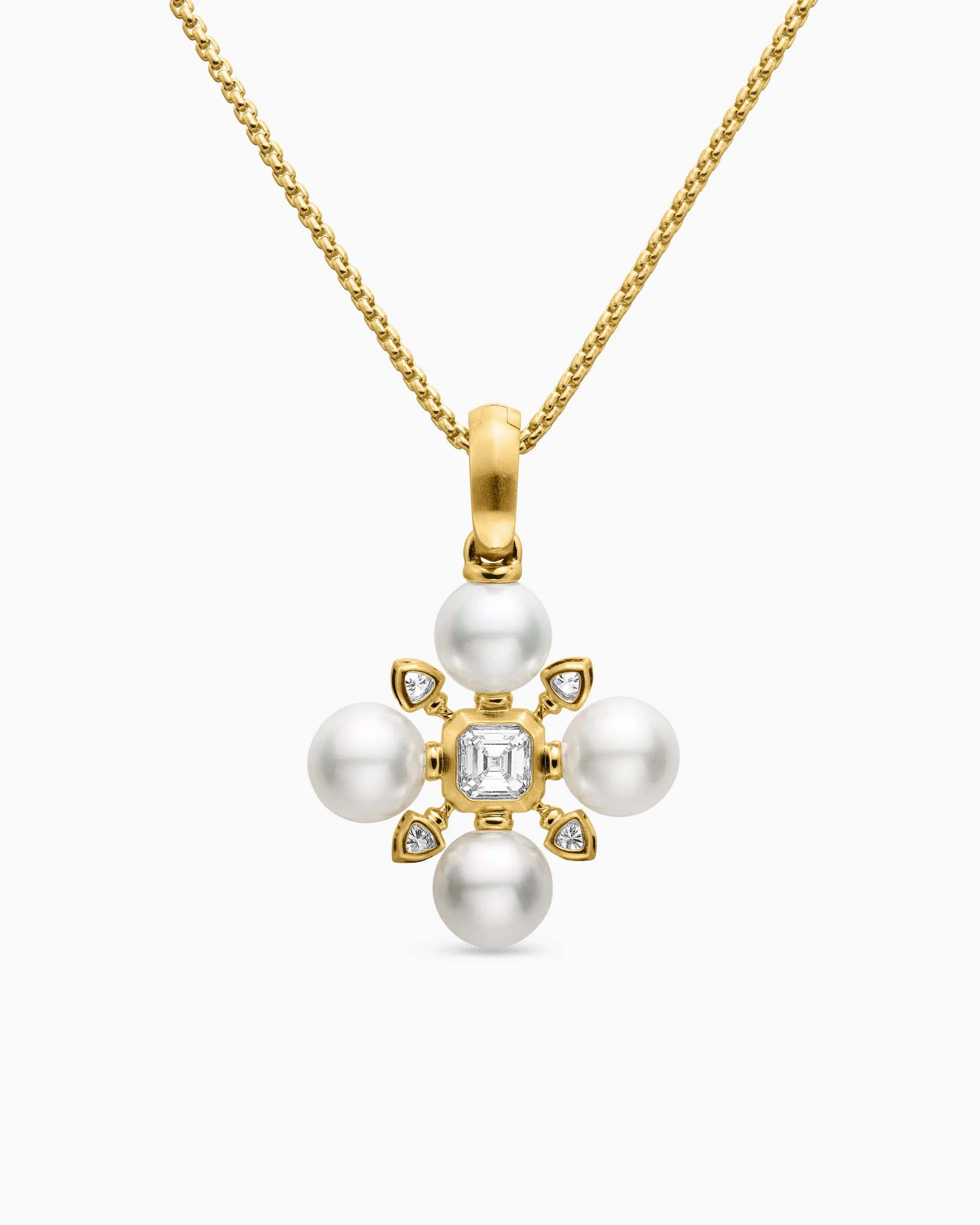 Renaissance® Pearl Necklace 18K Yellow Gold with Pearls and Diamonds, 20mm