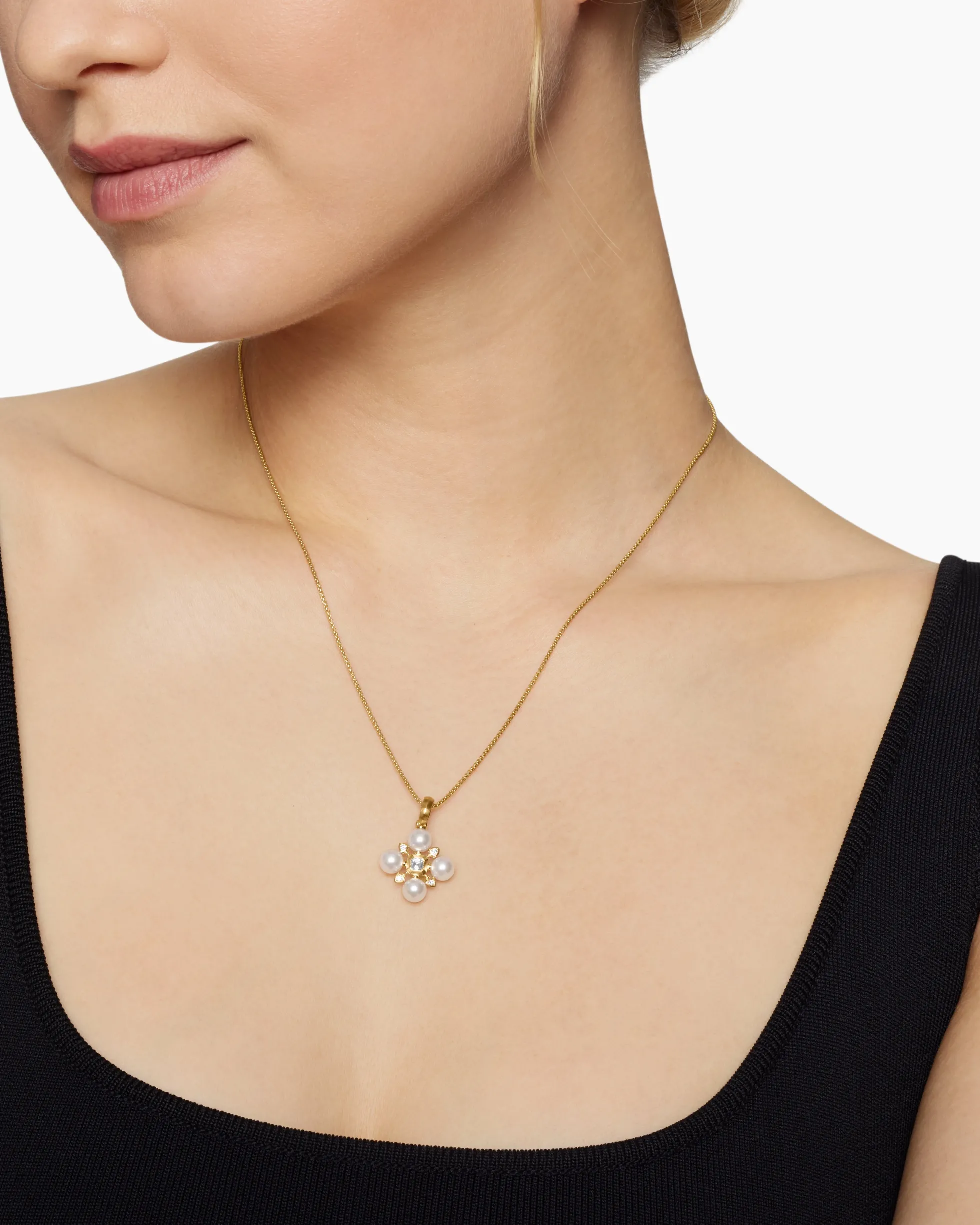 Renaissance® Pearl Necklace 18K Yellow Gold with Pearls and Diamonds, 20mm
