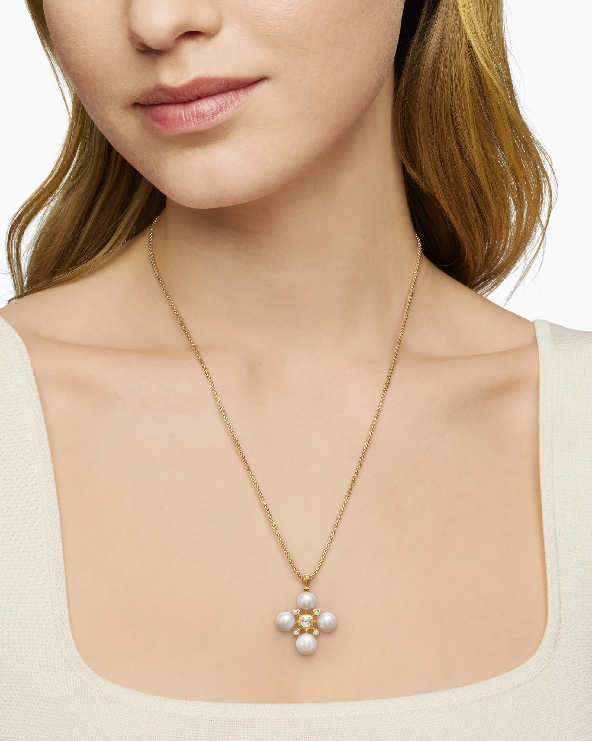 Renaissance® Pearl Pendant 18K Yellow Gold and with Pearls and Diamonds, 29.4mm