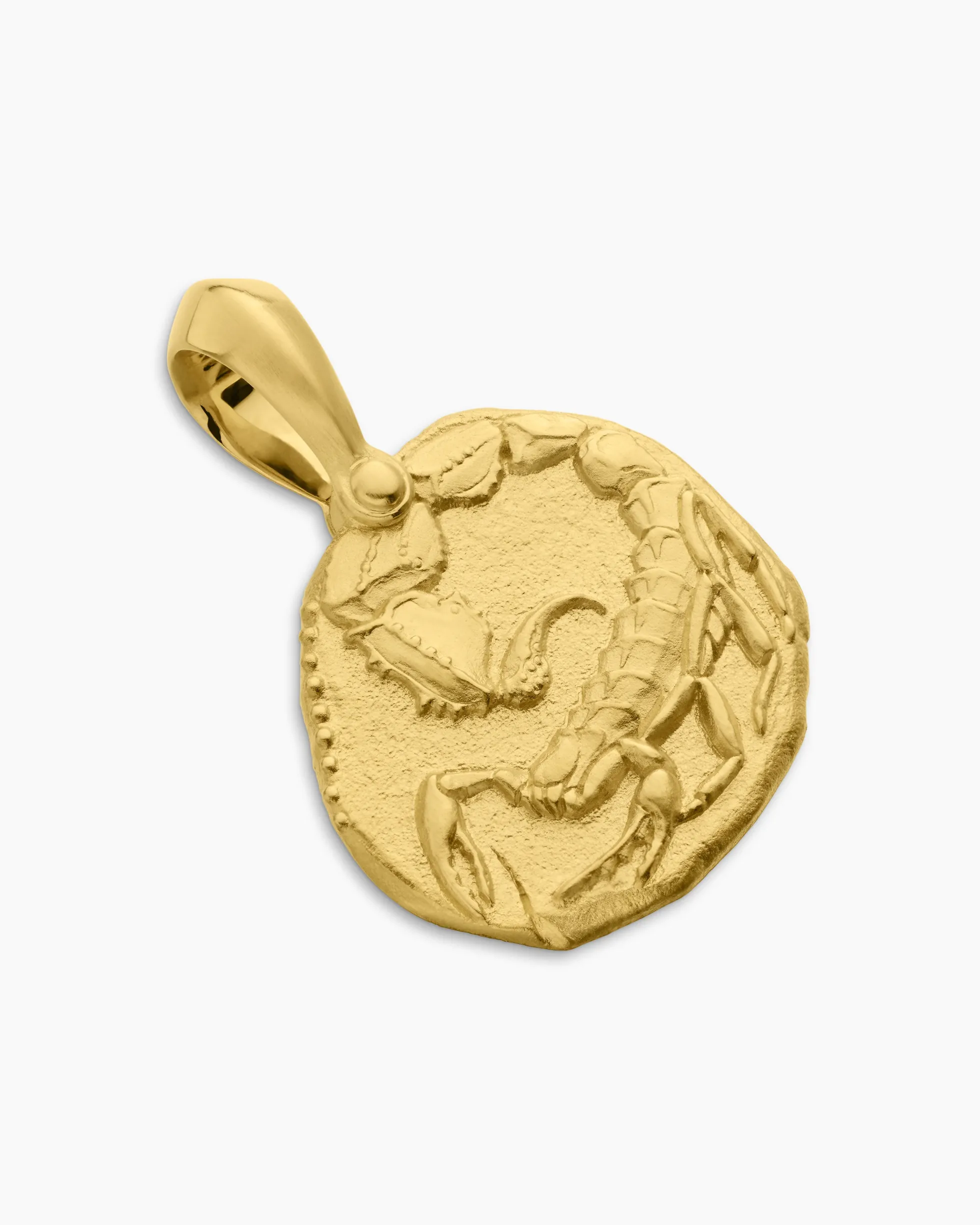 Scorpio Amulet 18K Yellow Gold, 17mm