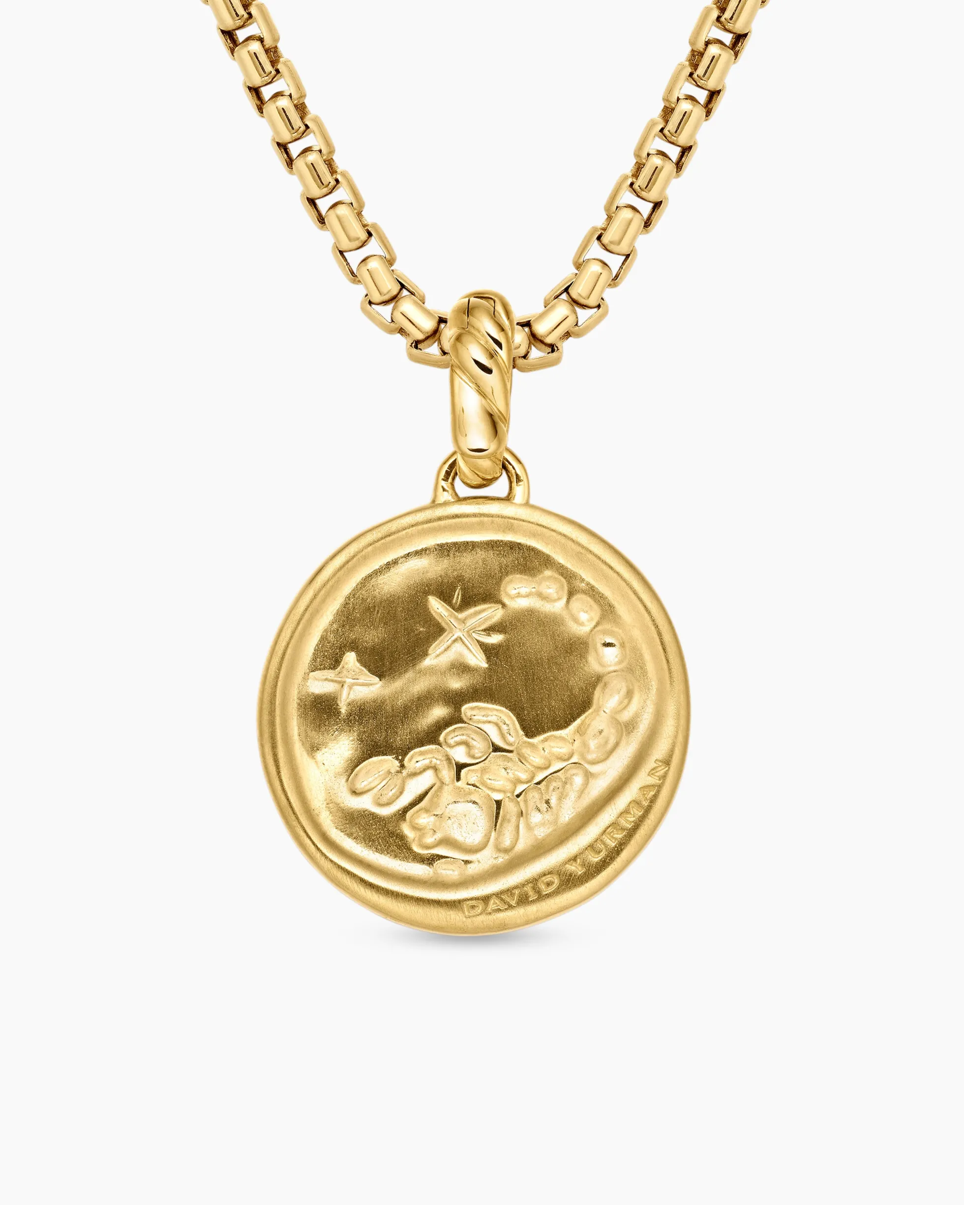 Scorpio Amulet 18K Yellow Gold with Diamonds, 19mm