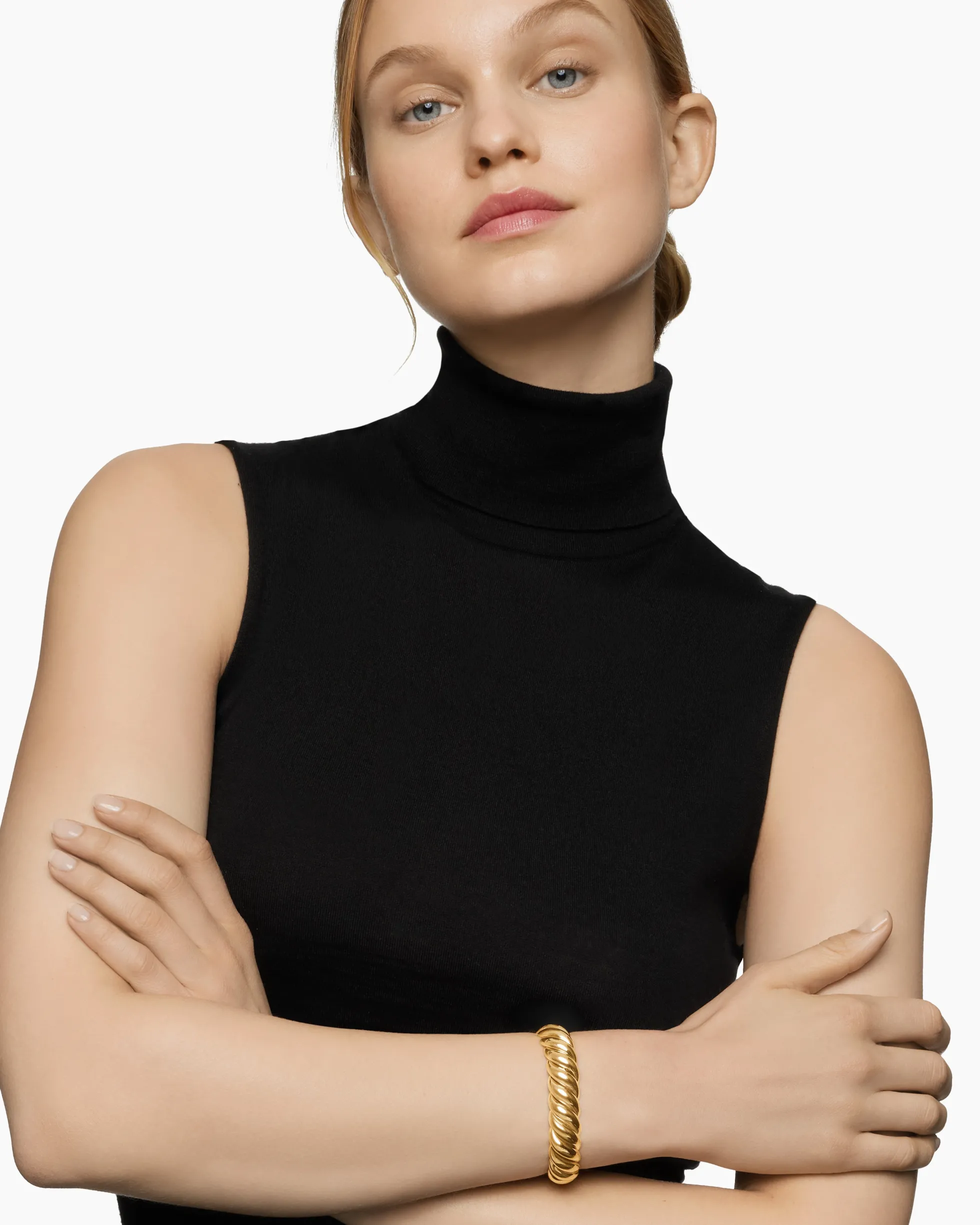Sculpted Cable Bracelet 18K Yellow Gold, 14mm