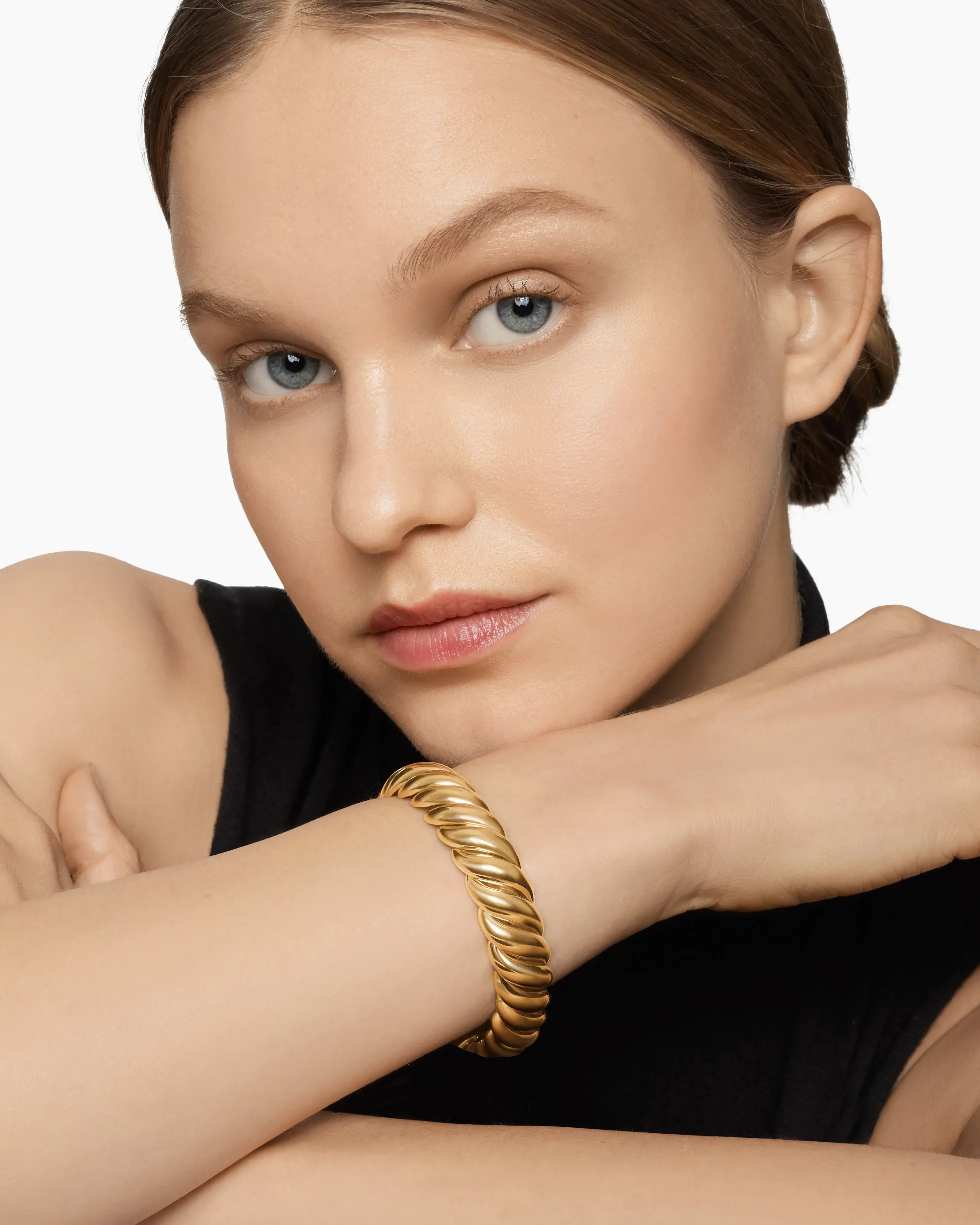 Sculpted Cable Bracelet 18K Yellow Gold, 14mm