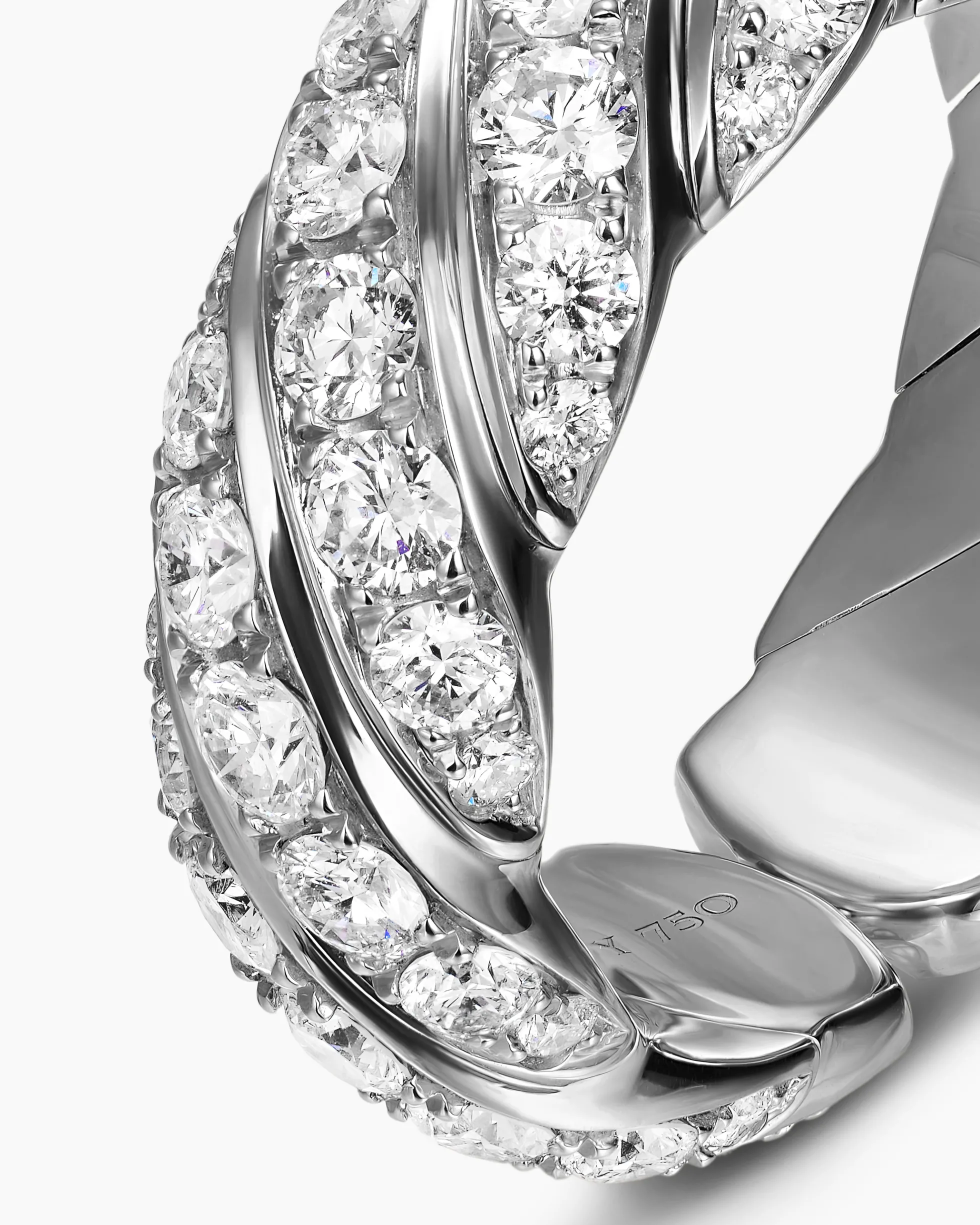 Sculpted Cable Flex Band Ring 18K White Gold with Diamonds, 7.5mm