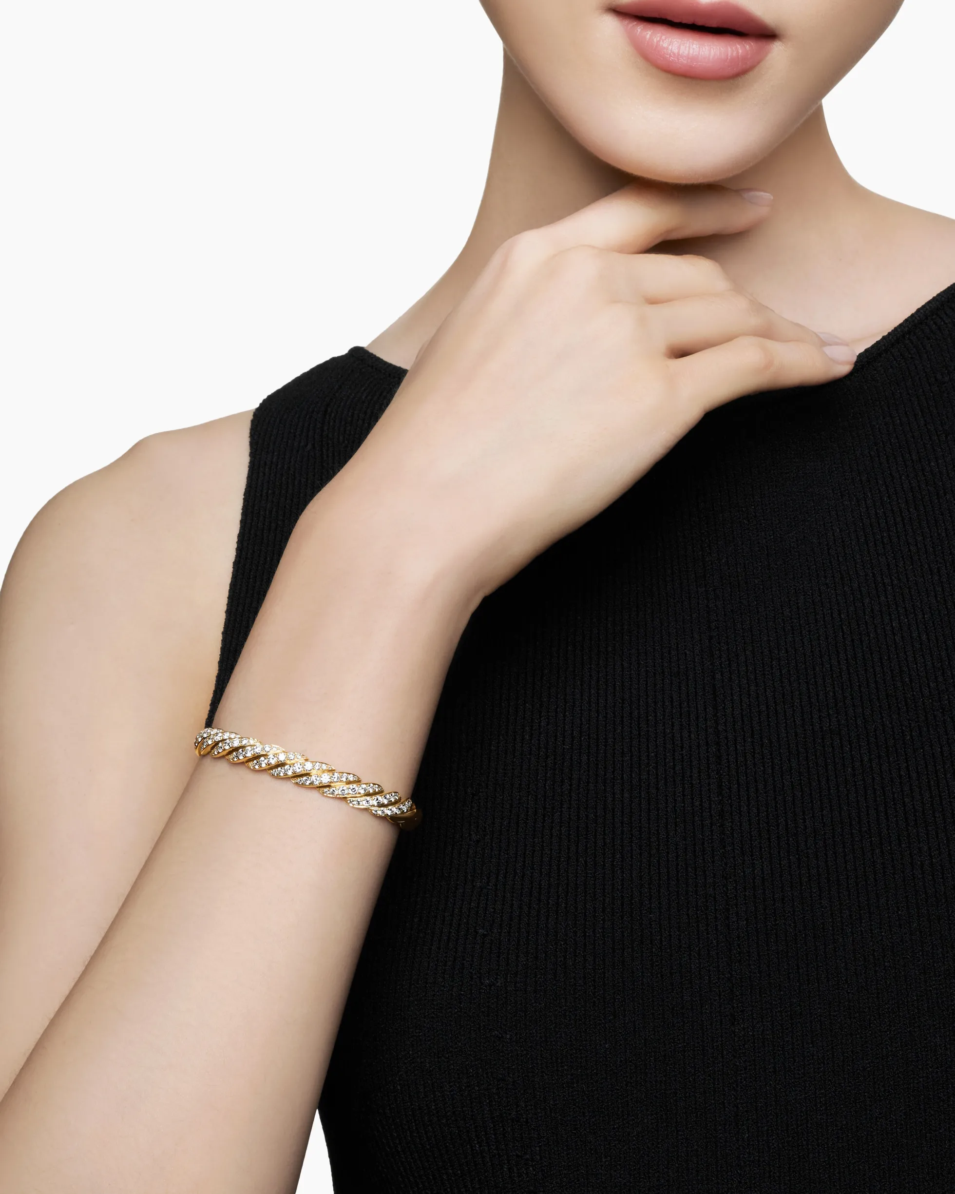 Sculpted Cable Flex Bracelet 18K Yellow Gold with Diamonds, 7.8mm