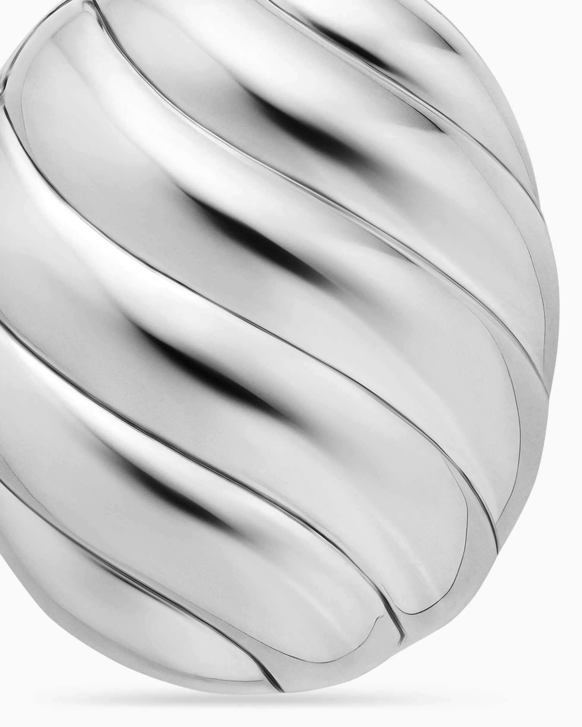Sculpted Cable Locket Sterling Silver, 27mm