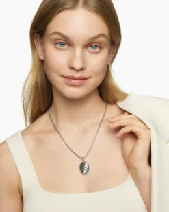 Sculpted Cable Locket Sterling Silver, 27mm