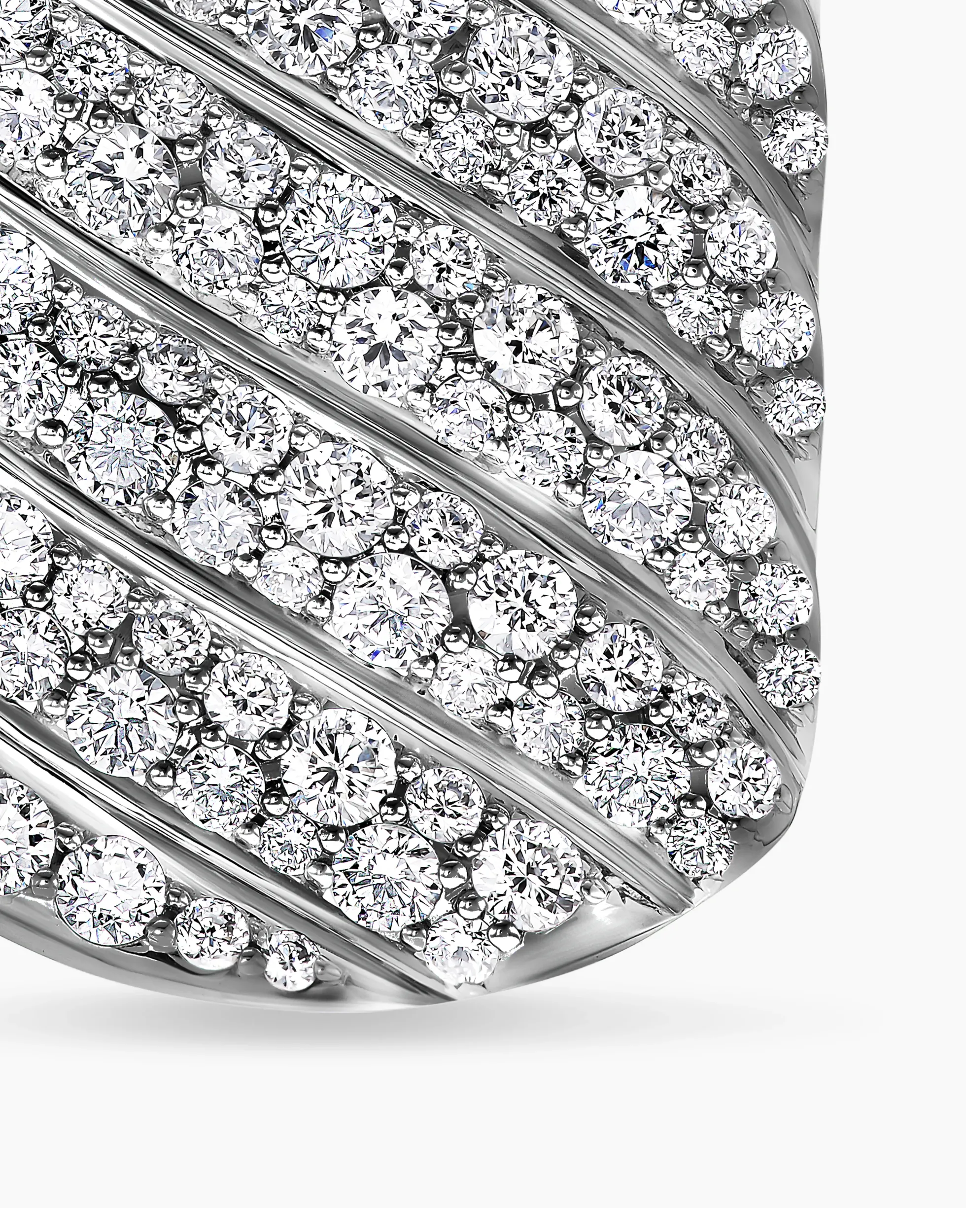 Sculpted Cable Tag 18K White Gold with Diamonds, 27mm