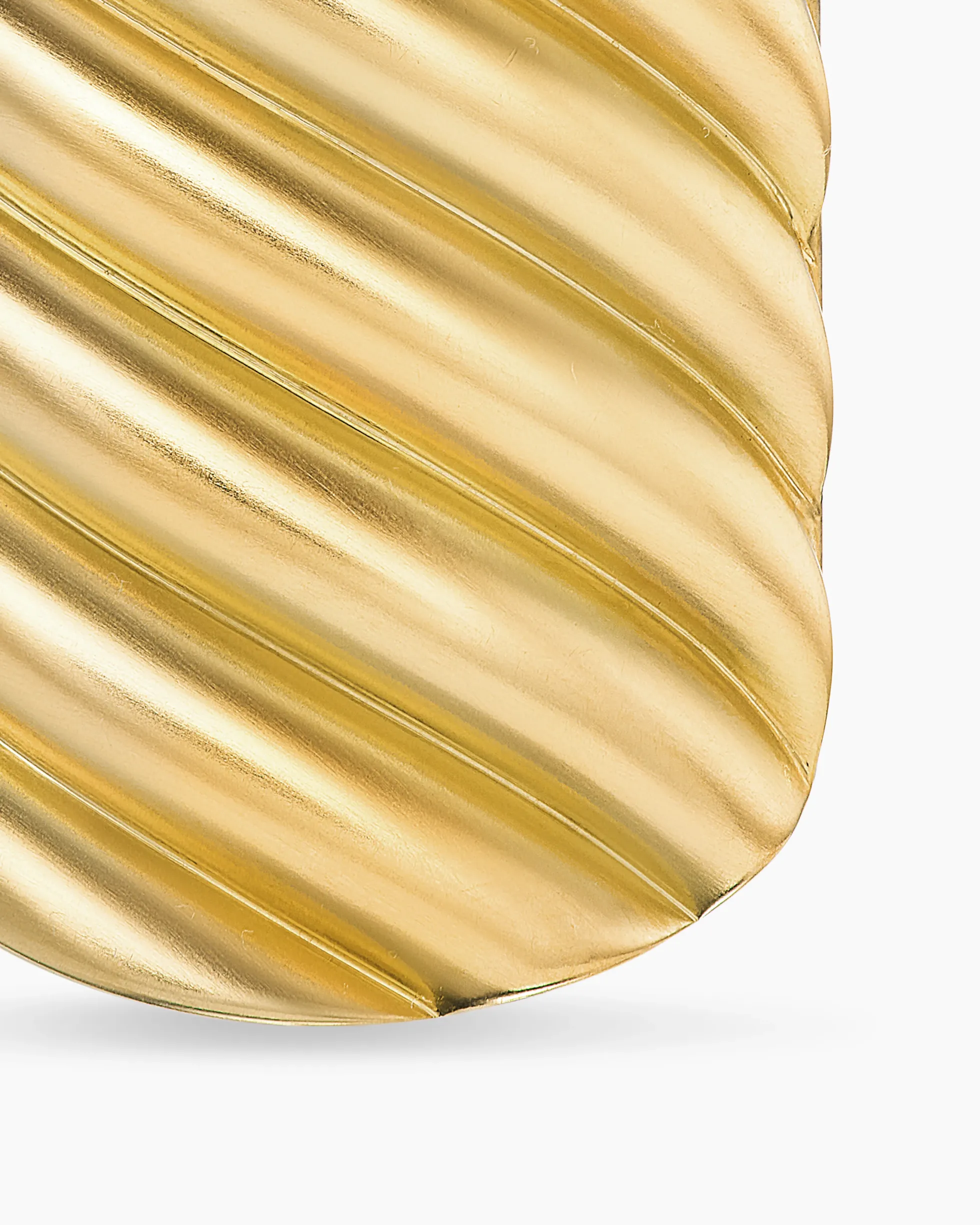 Sculpted Cable Tag 18K Yellow Gold, 27mm