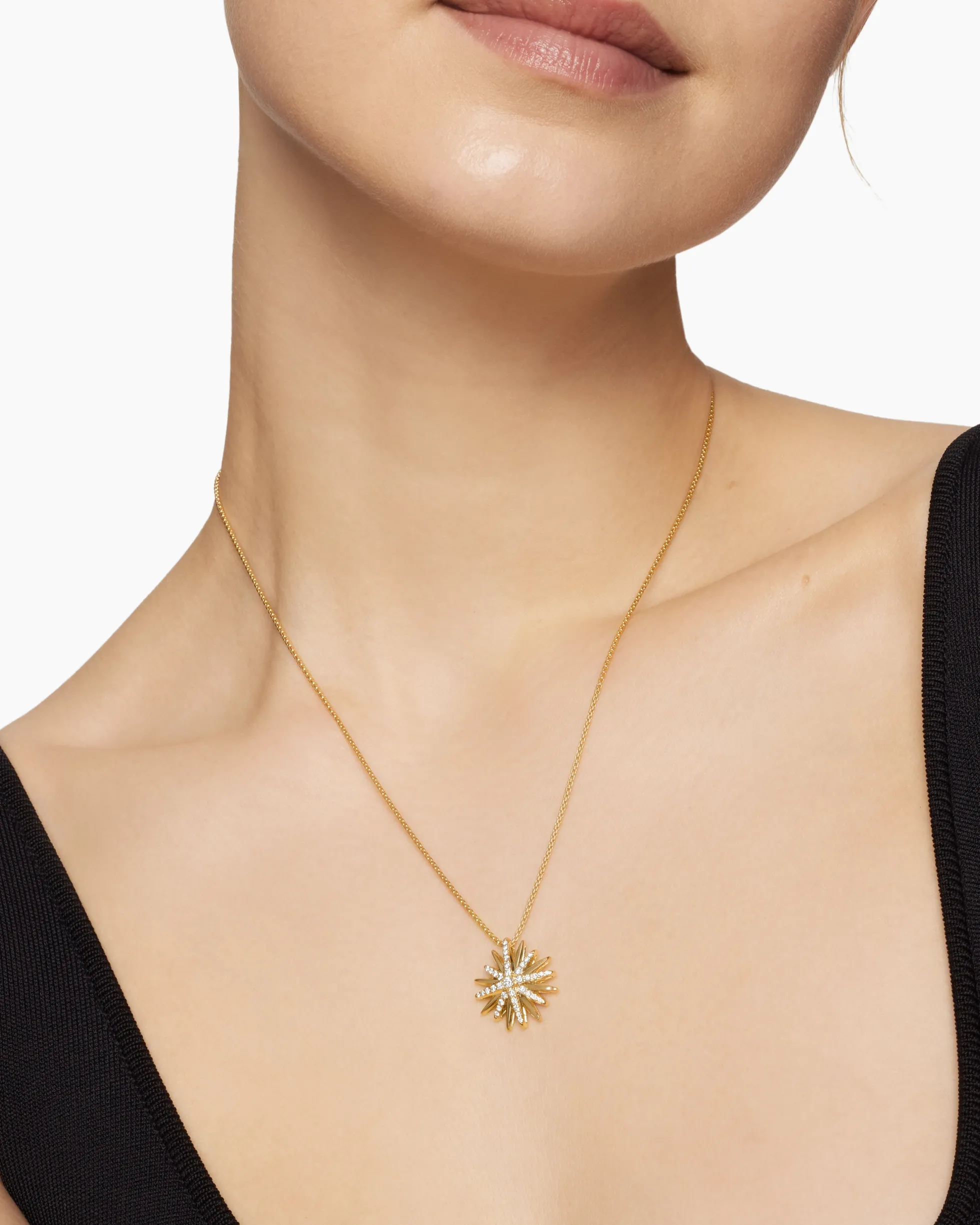 Starburst Pendant Necklace 18K Yellow Gold with Diamonds, 19mm